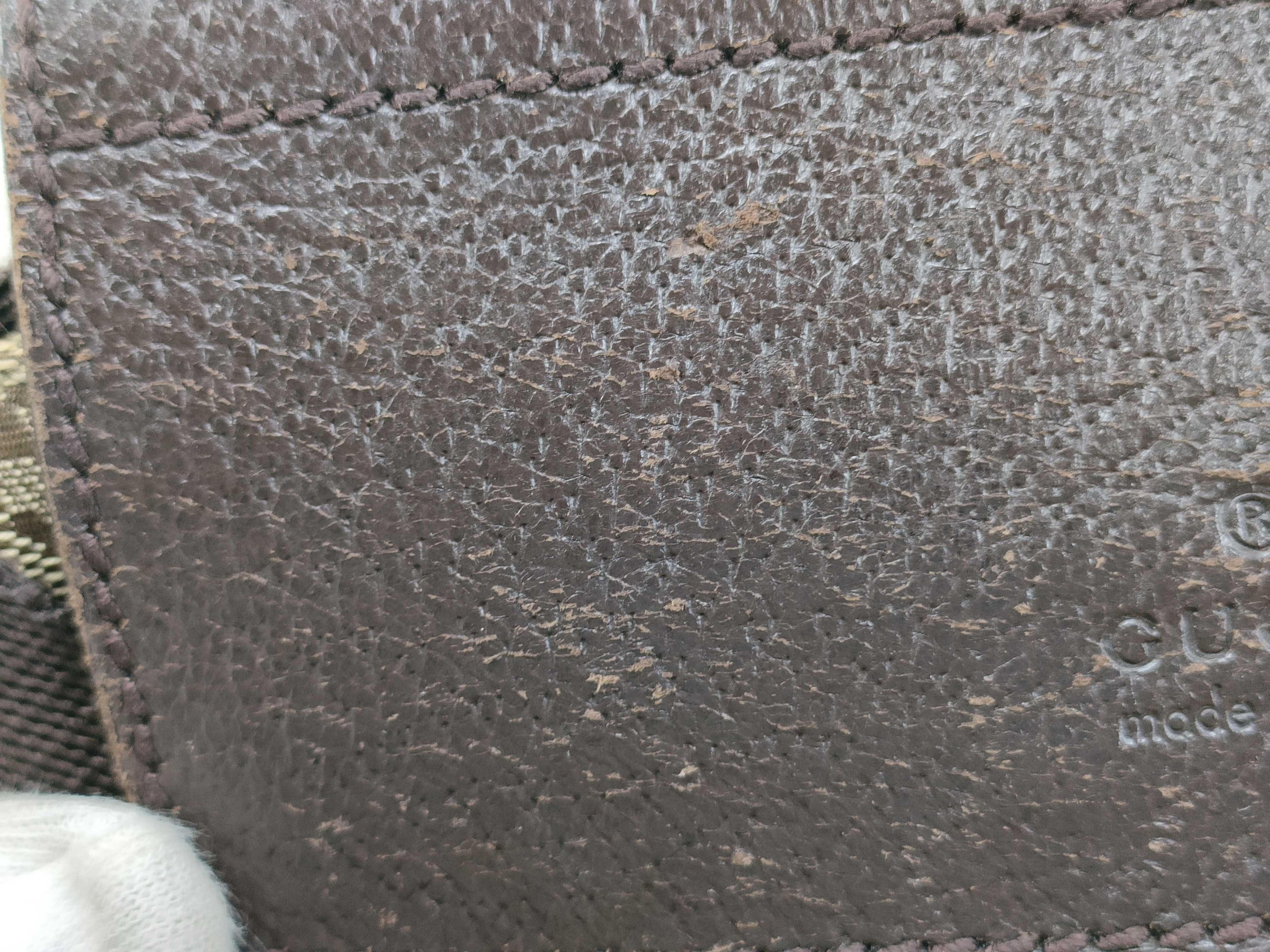 GG Canvas Body Bag — view 15