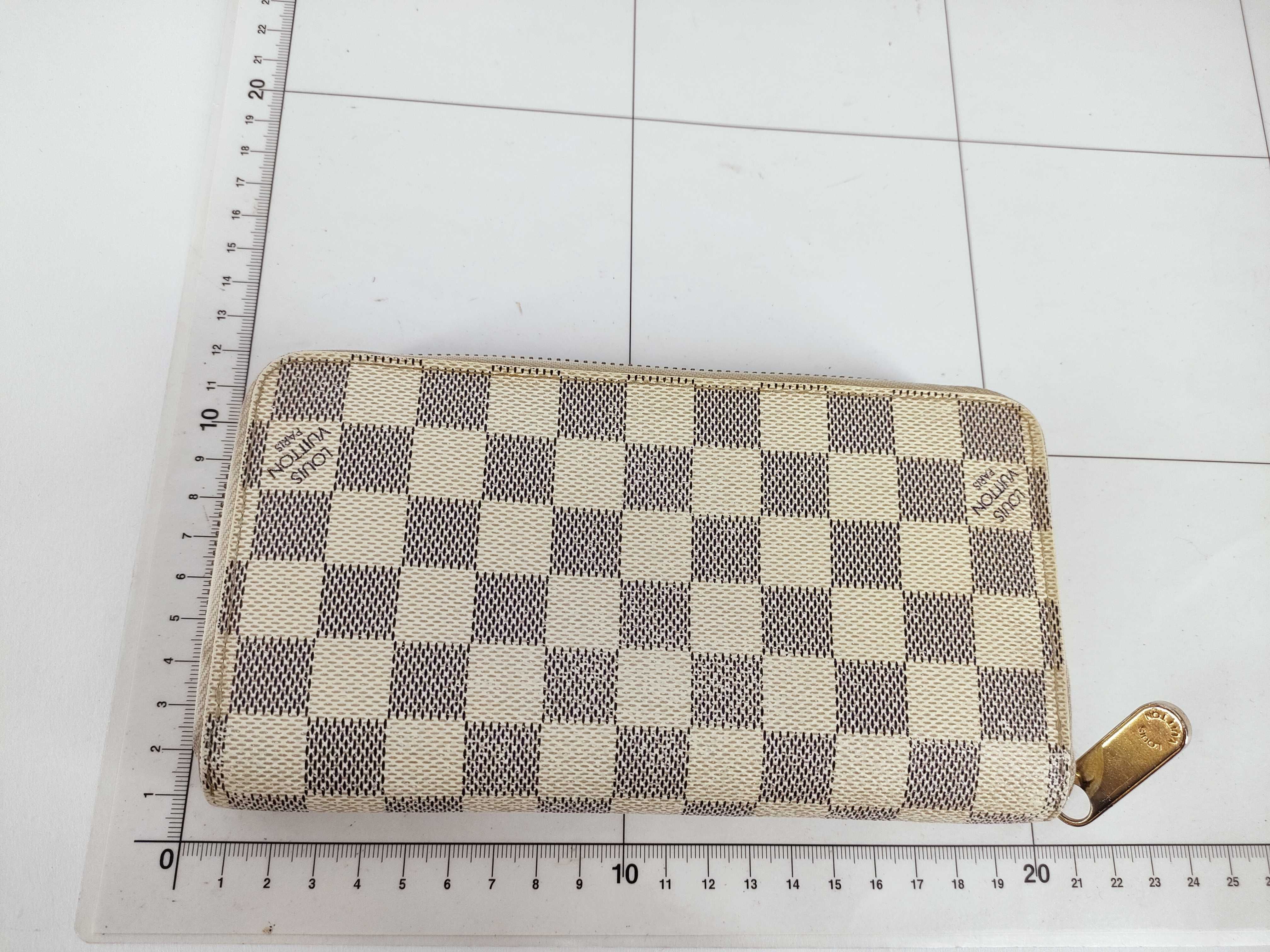 Damier Azur N60019 Round Zipper Long Wallet — view 2