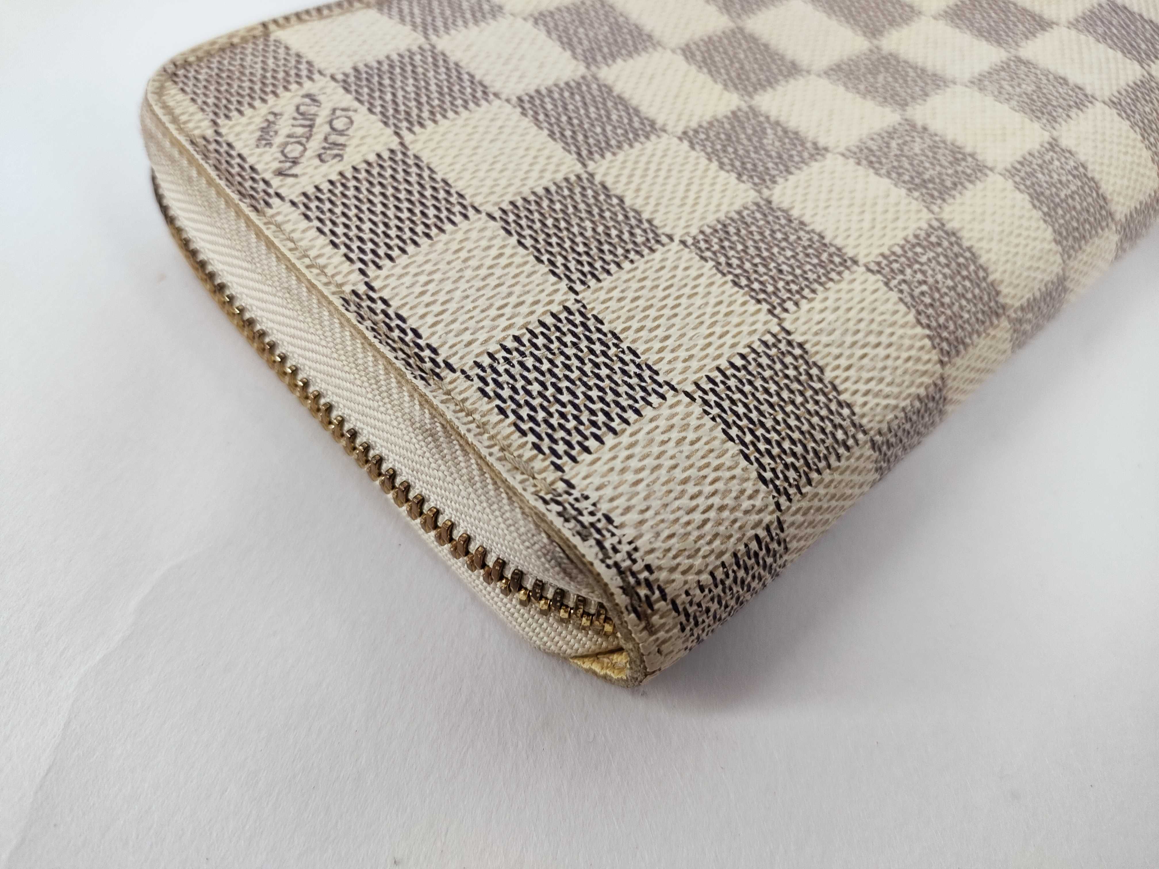 Damier Azur N60019 Round Zipper Long Wallet — view 3
