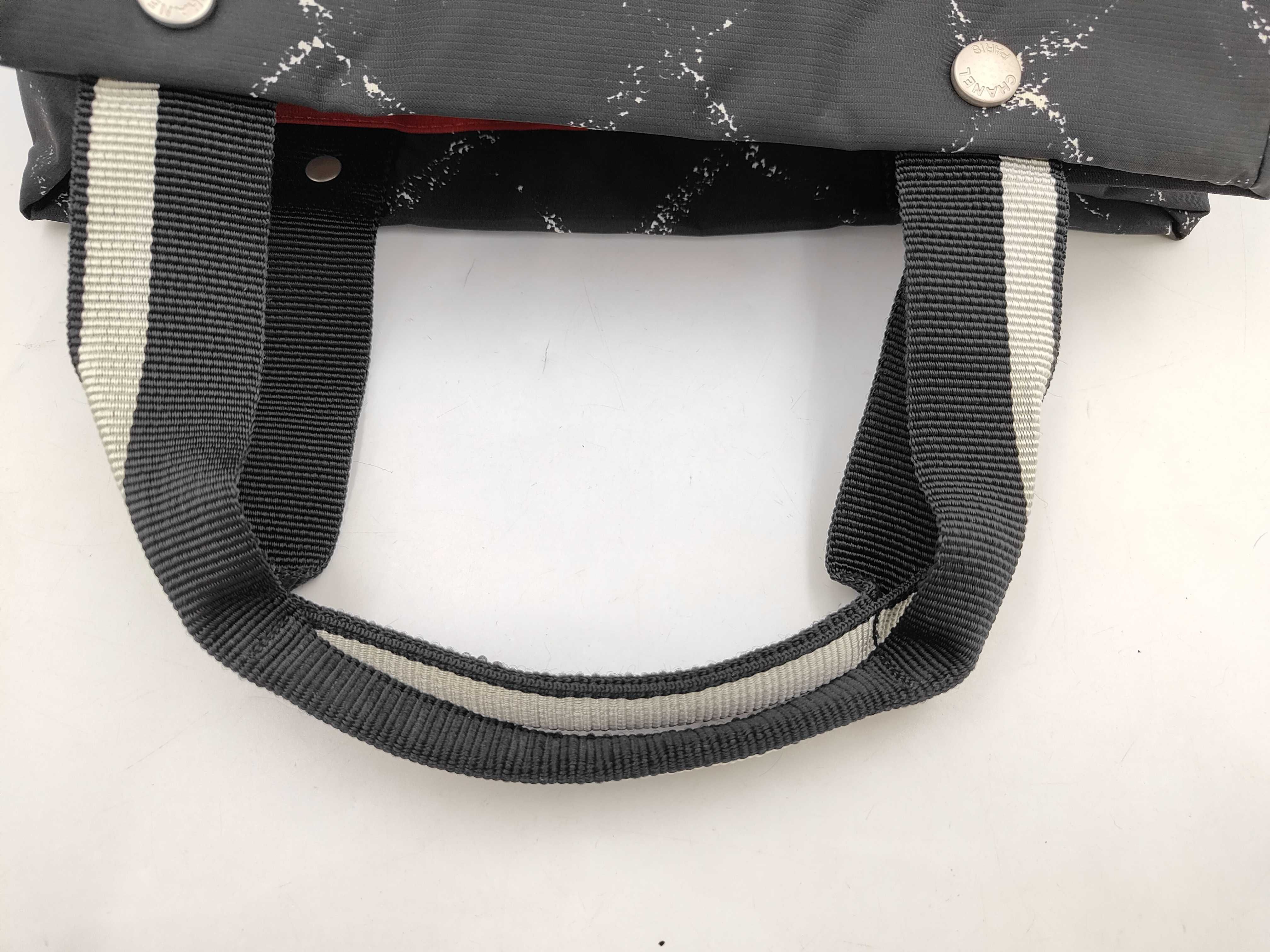 (Chanel) Old Travel Line Nylon Tote Bag with Silver Hardware, Serial Number 5-series, with Accessories, Item Number 5559374 — view 5