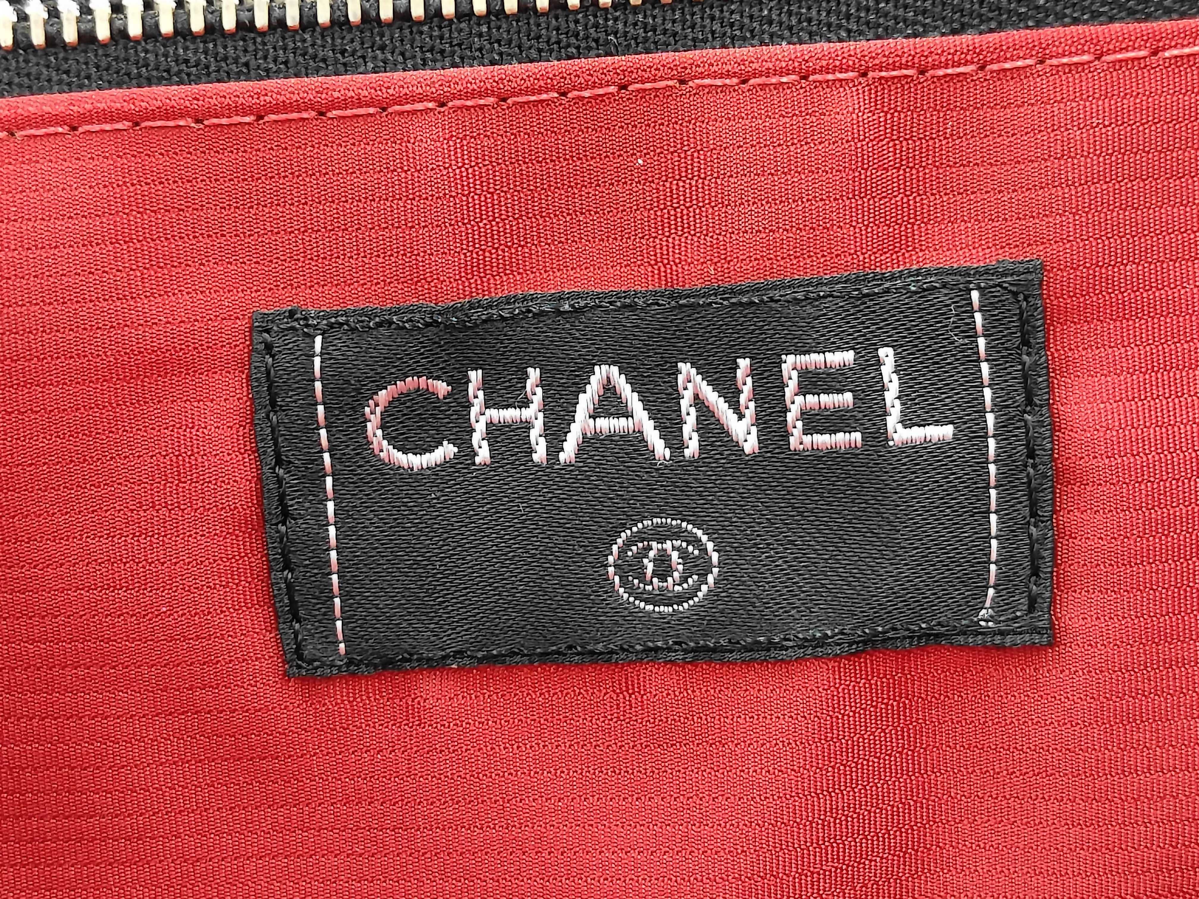 (Chanel) Old Travel Line Nylon Tote Bag with Silver Hardware, Serial Number 5-series, with Accessories, Item Number 5559374 — view 10
