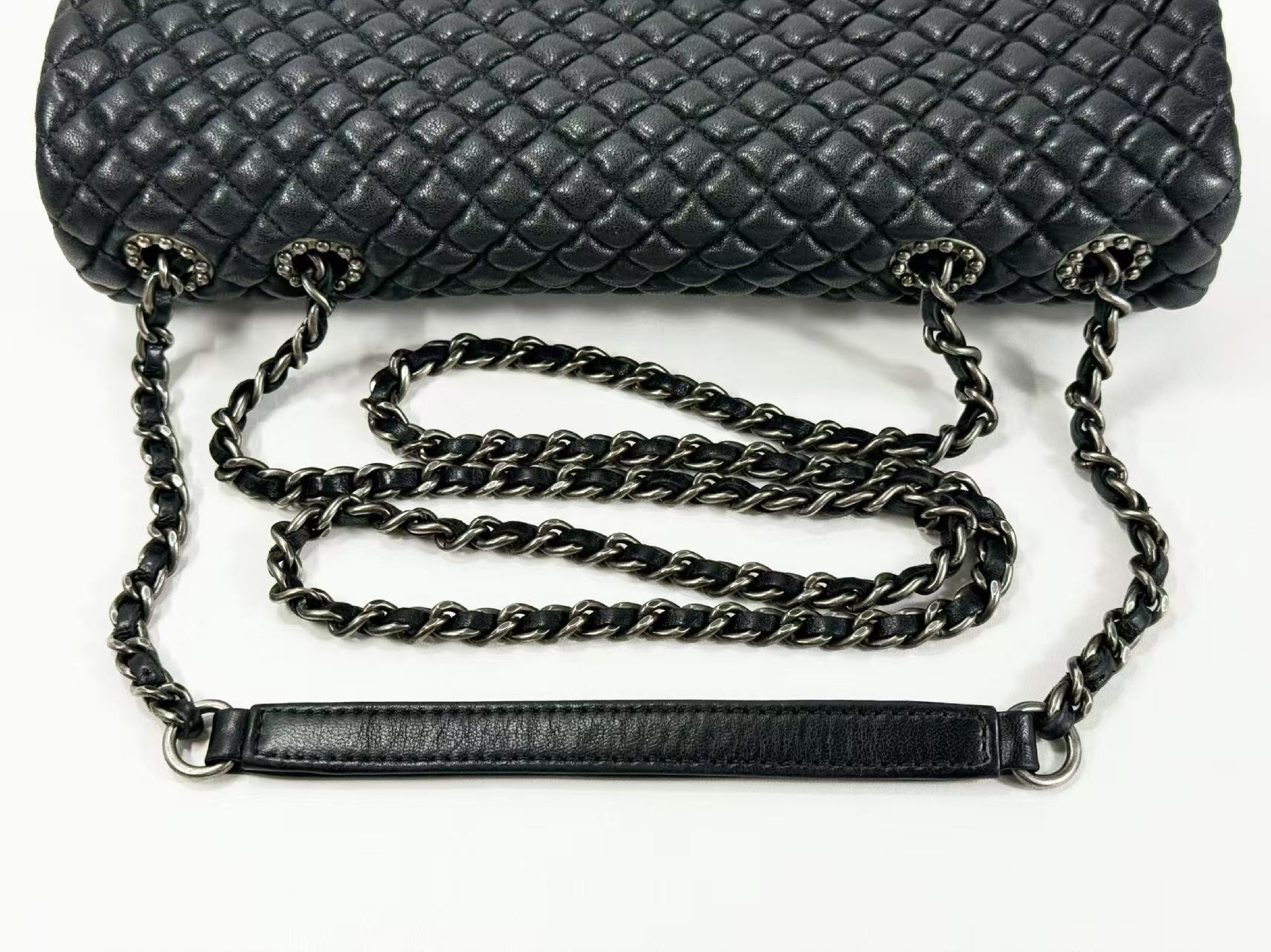 Black Micro Minimato Paris Dallas Double Chain Shoulder Bag, W21/H11/D5cm (approx.), serial number in the 21st range. Vintage silver hardware, includes dust bag and seal. Item number 21432294. Excellent condition (A-AB). — view 8