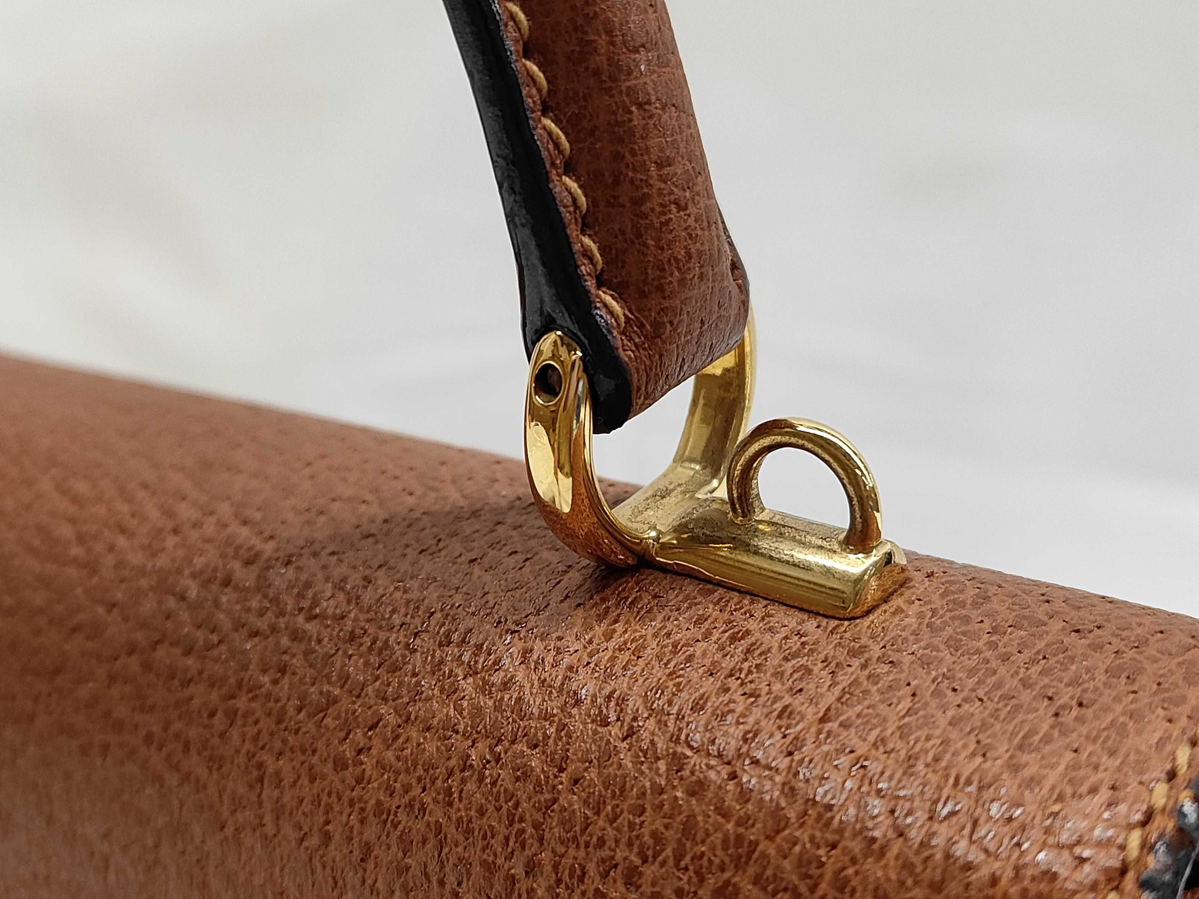 Lady Lock Shoulder Bag Handbag — view 4