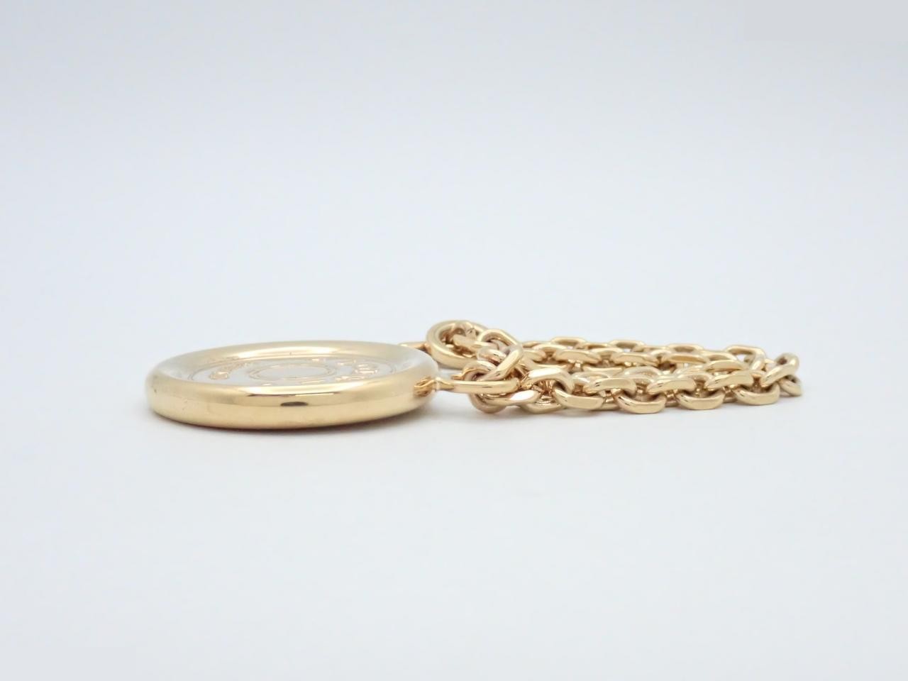 charm — view 3