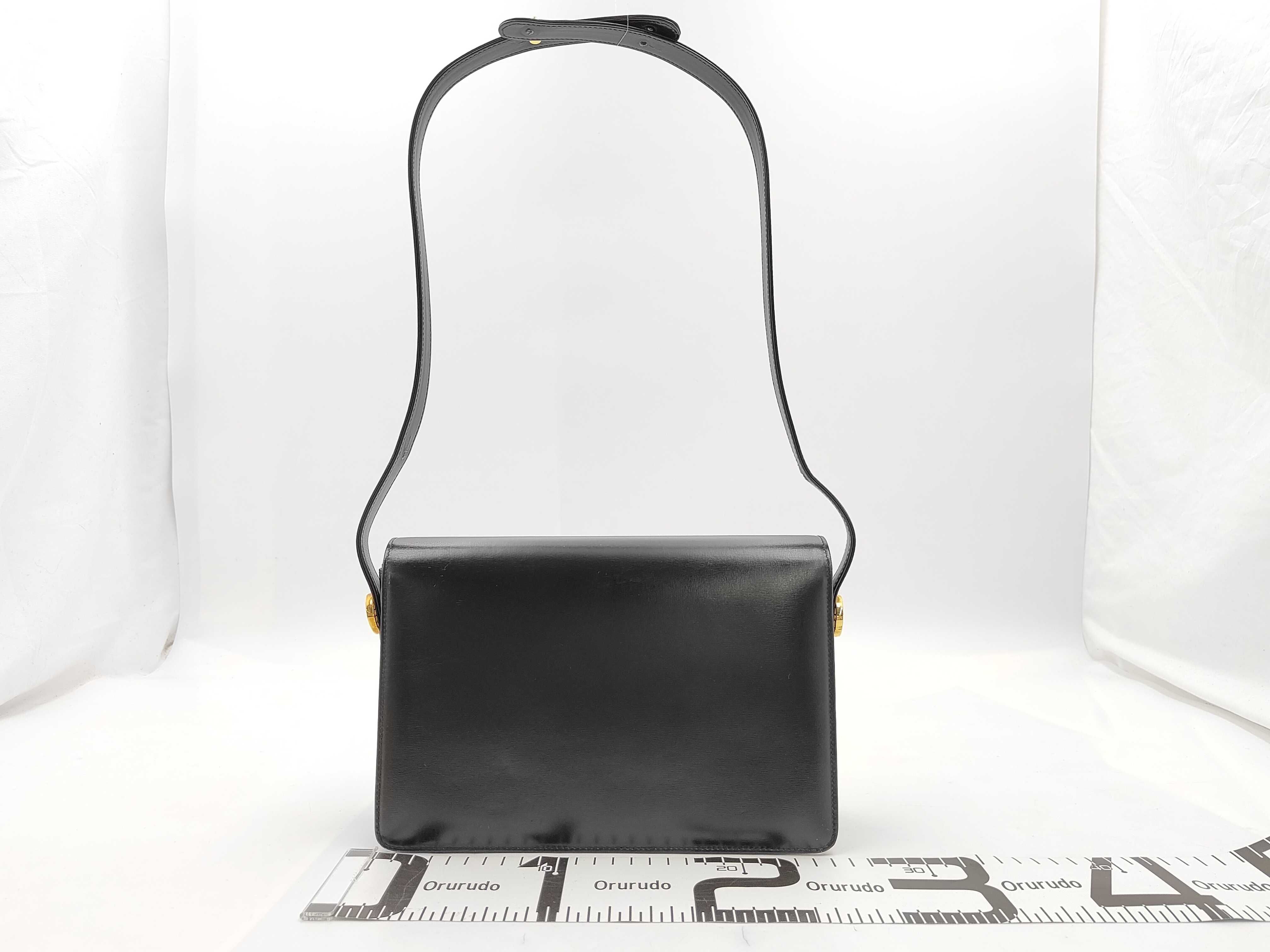 brand bag, box calf leather, carriage hardware, shoulder bag — view 2
