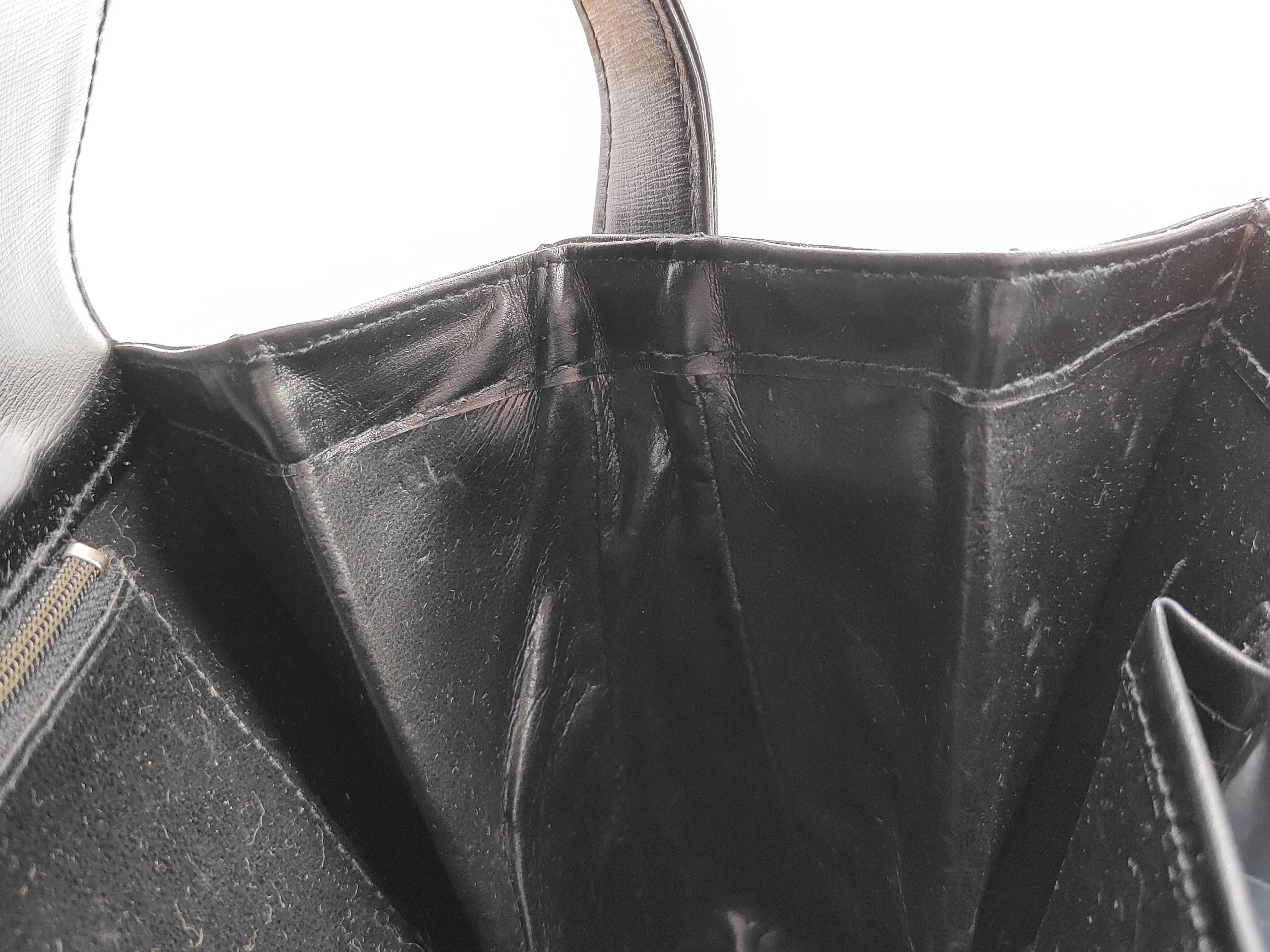 brand bag, box calf leather, carriage hardware, shoulder bag — view 12