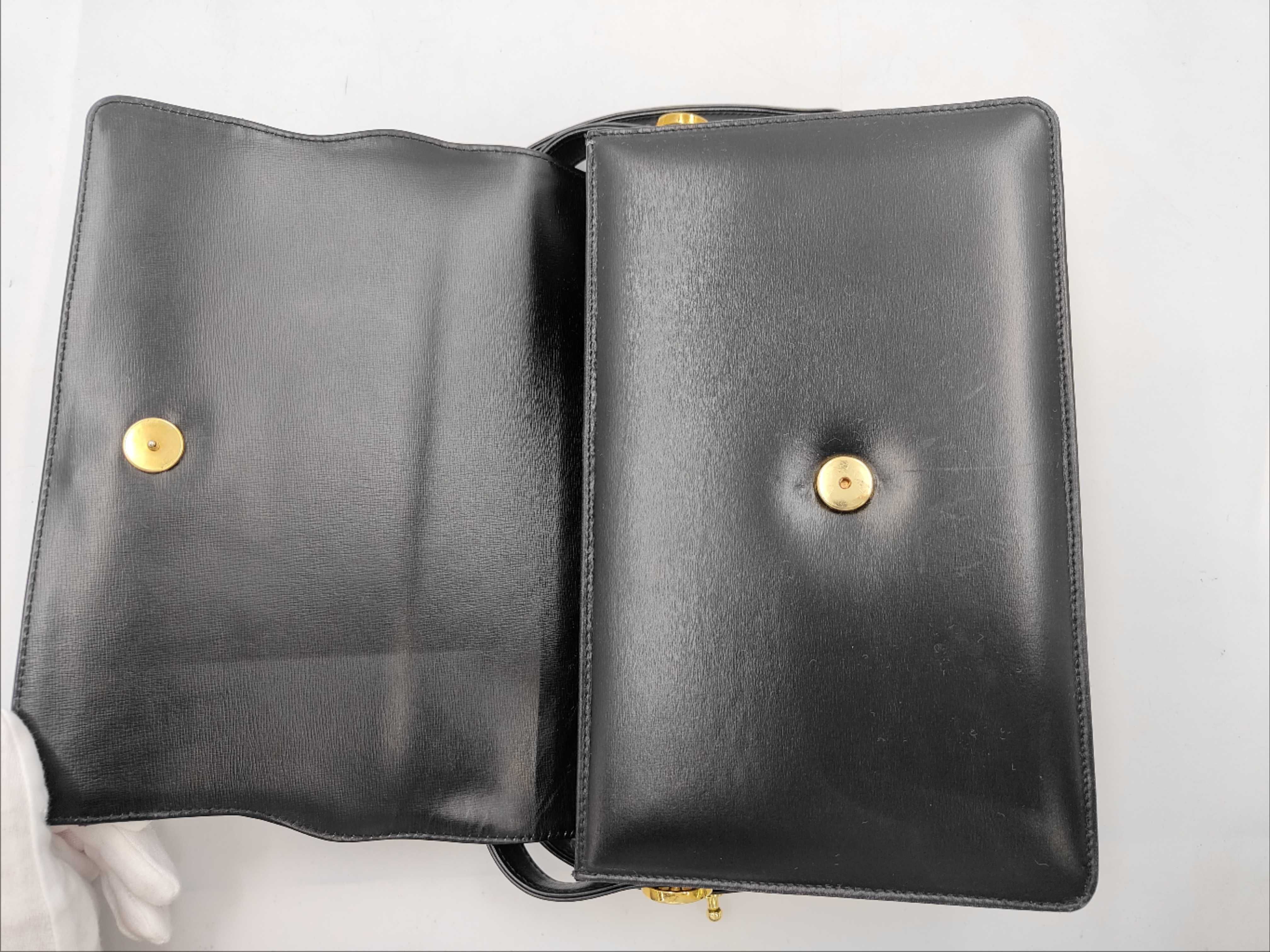 brand bag, box calf leather, carriage hardware, shoulder bag — view 8