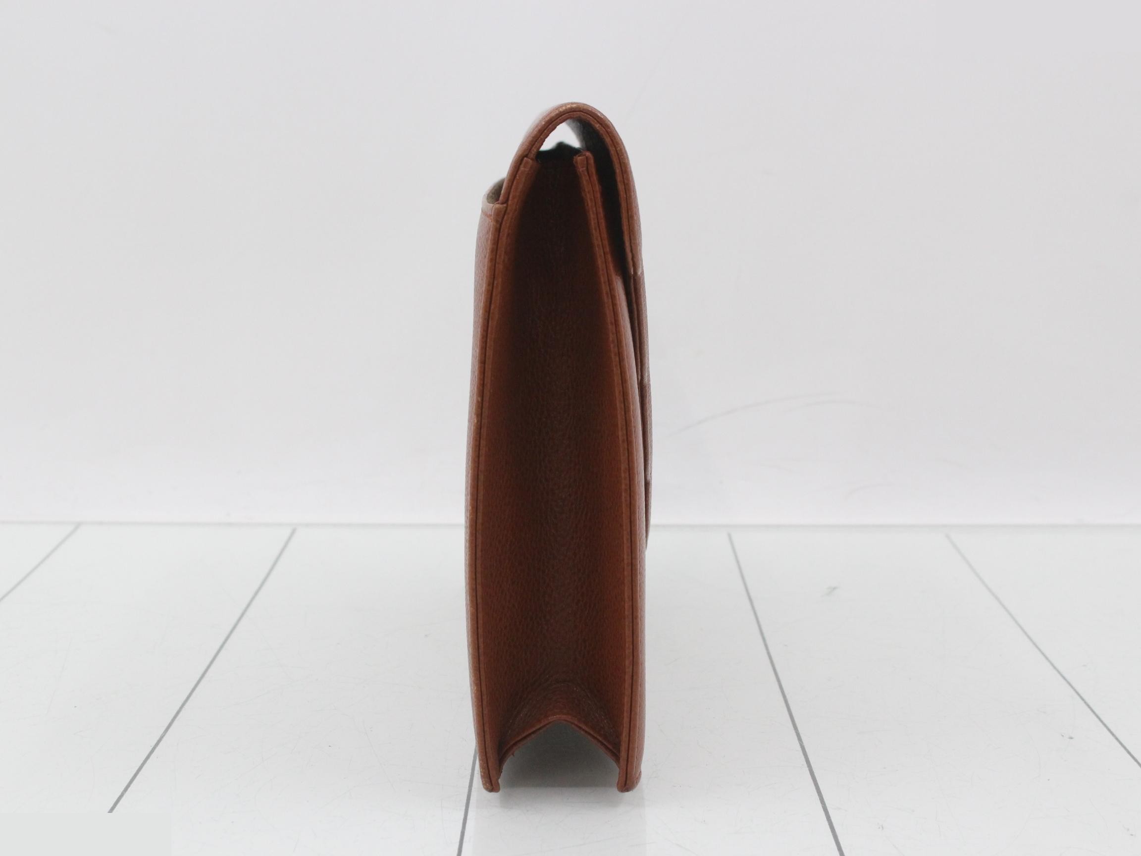 Clutch bag, leather, triangular logo, camel color, W25 H18 D4.5 — view 4