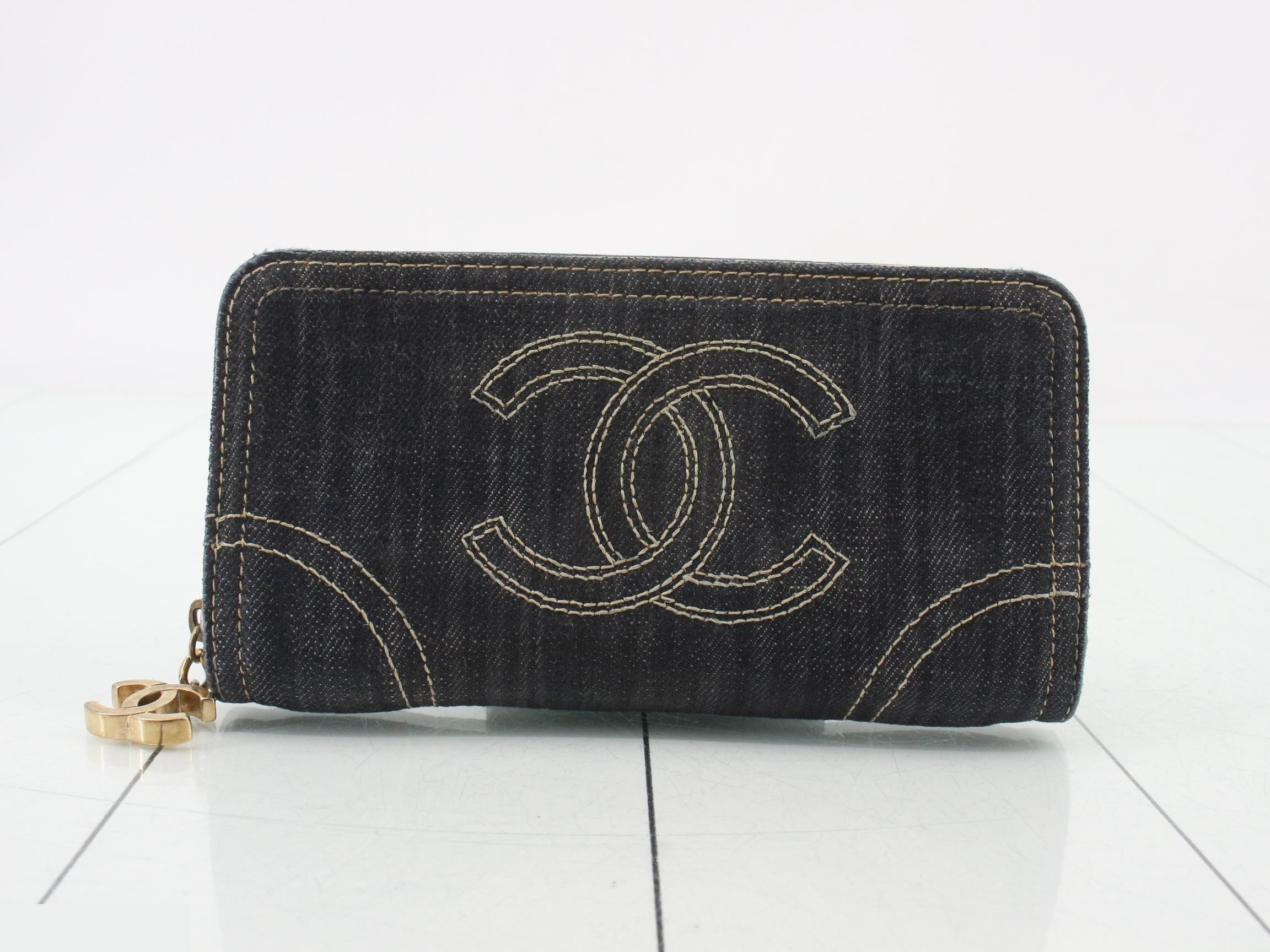 Denim round zipper wallet