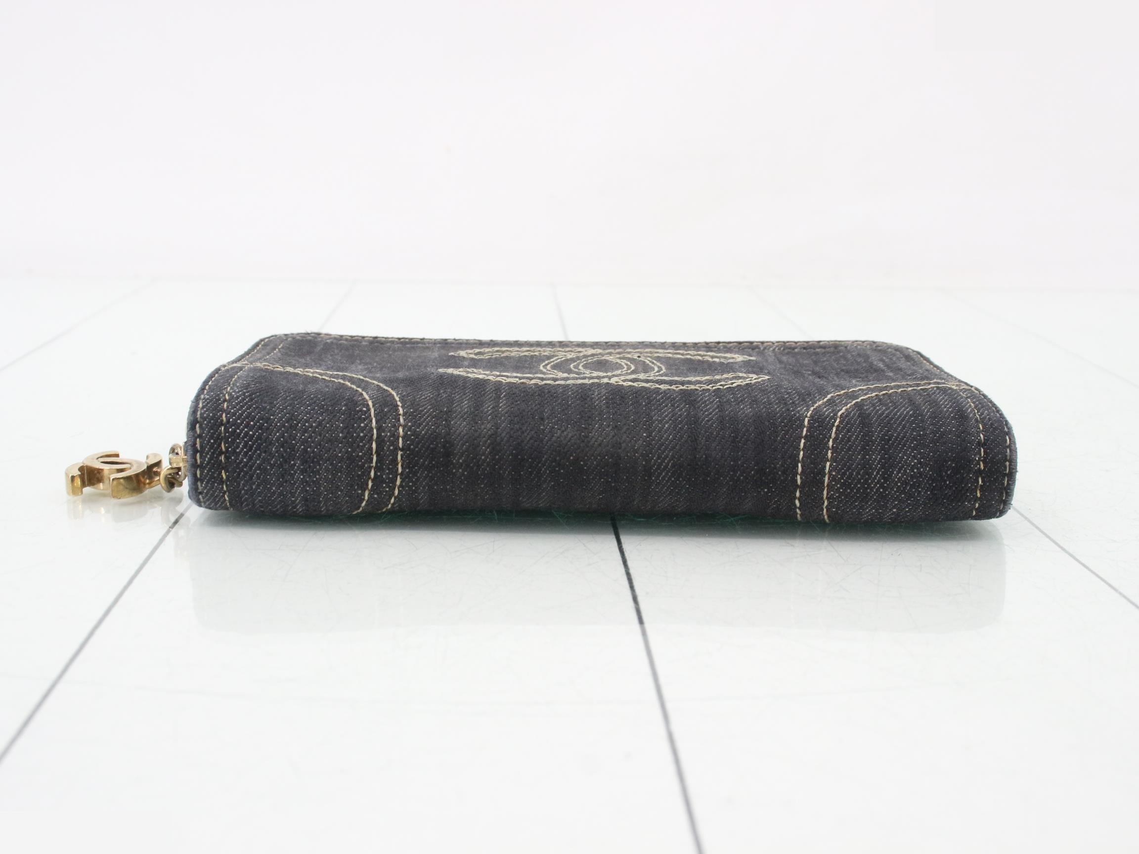 Denim round zipper wallet — view 3