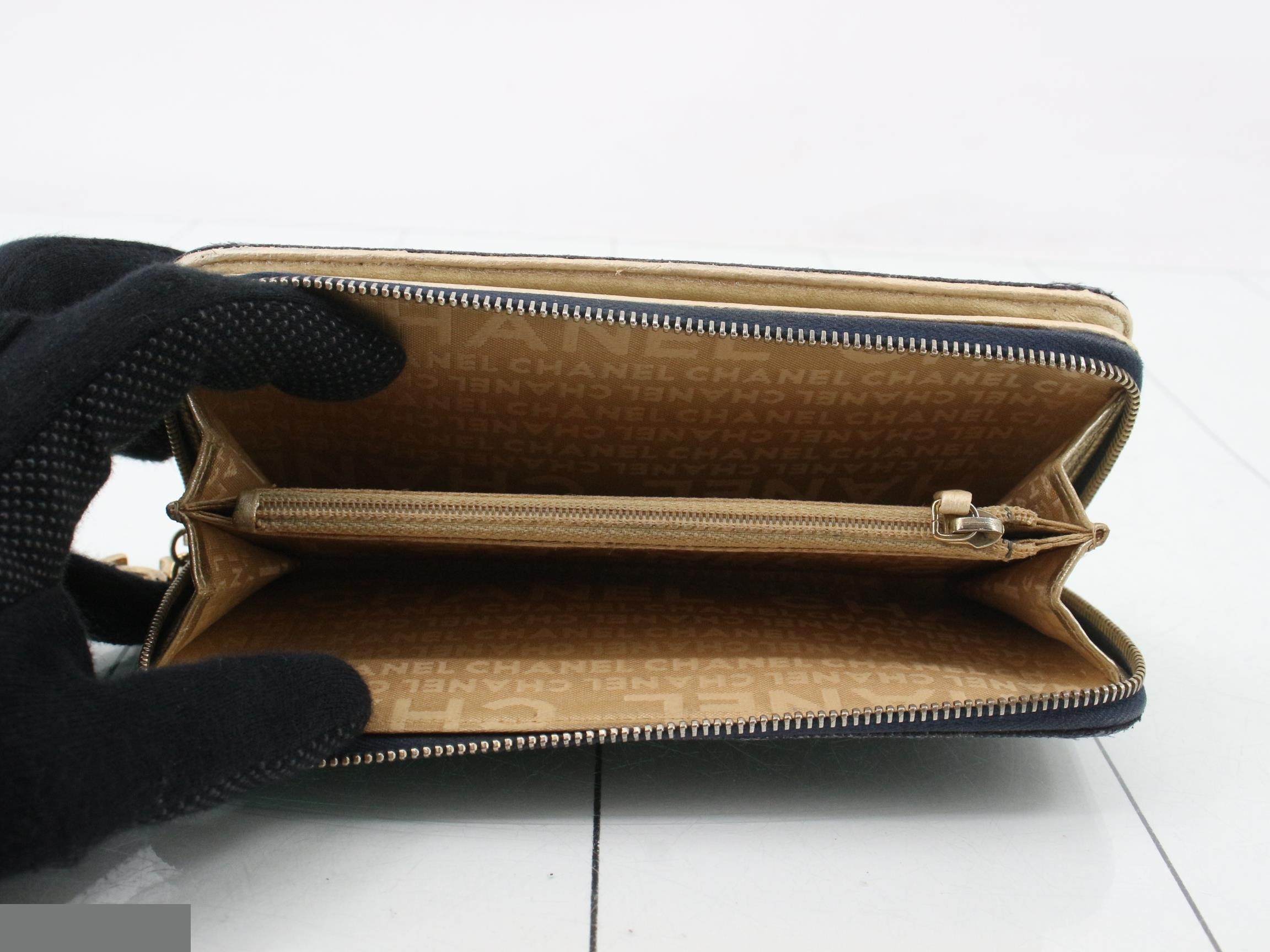 Denim round zipper wallet — view 4