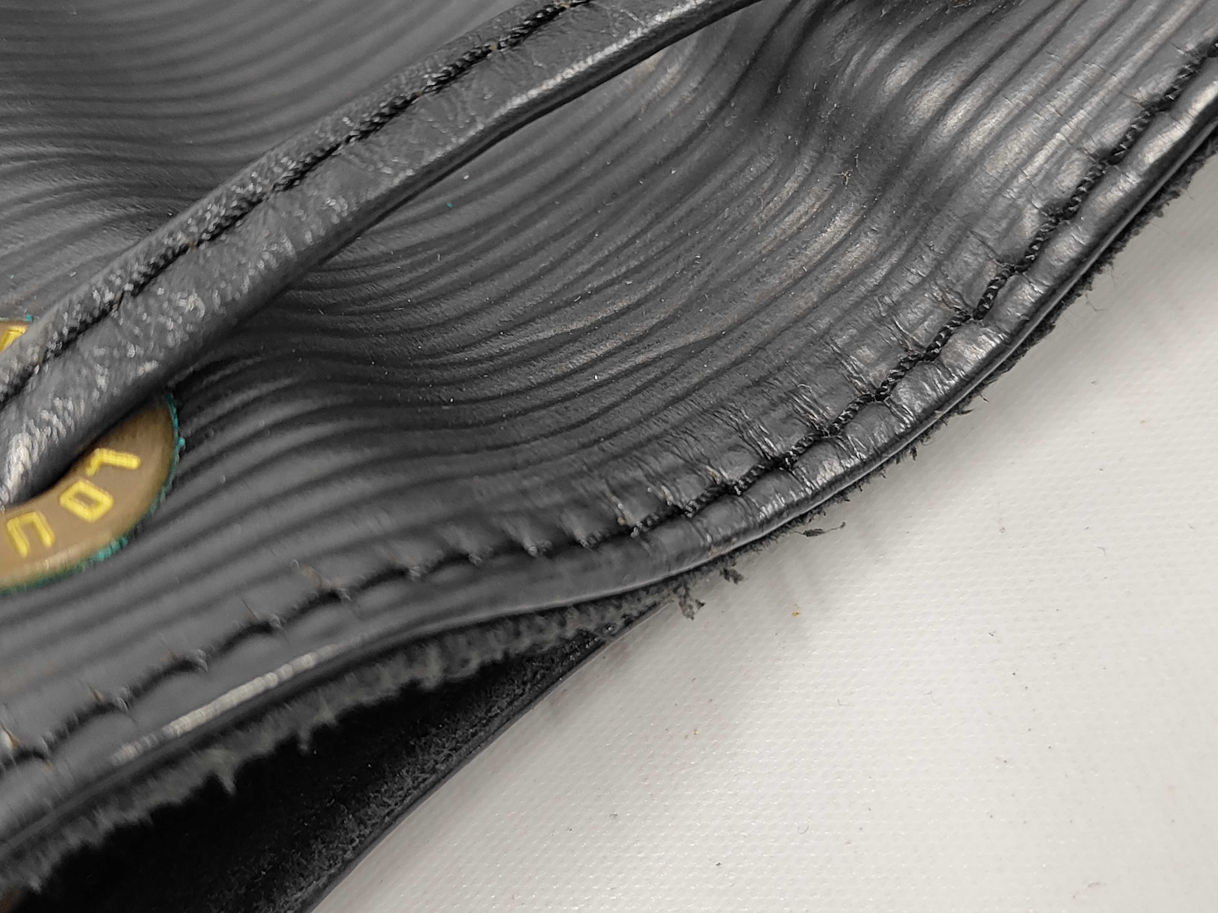 Epi Noe Shoulder Bag — view 9