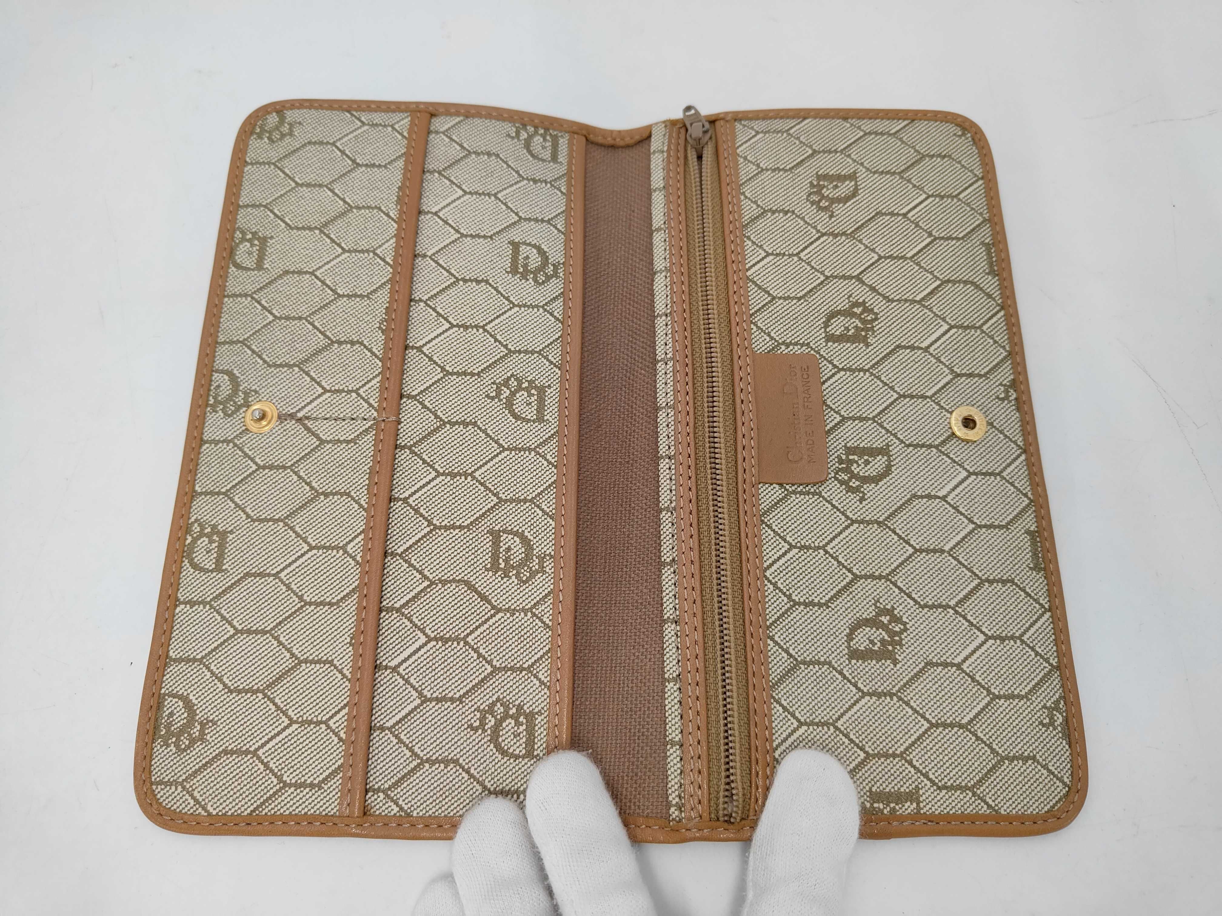 Honeycomb Long Wallet PVC Beige Wallet — view 7