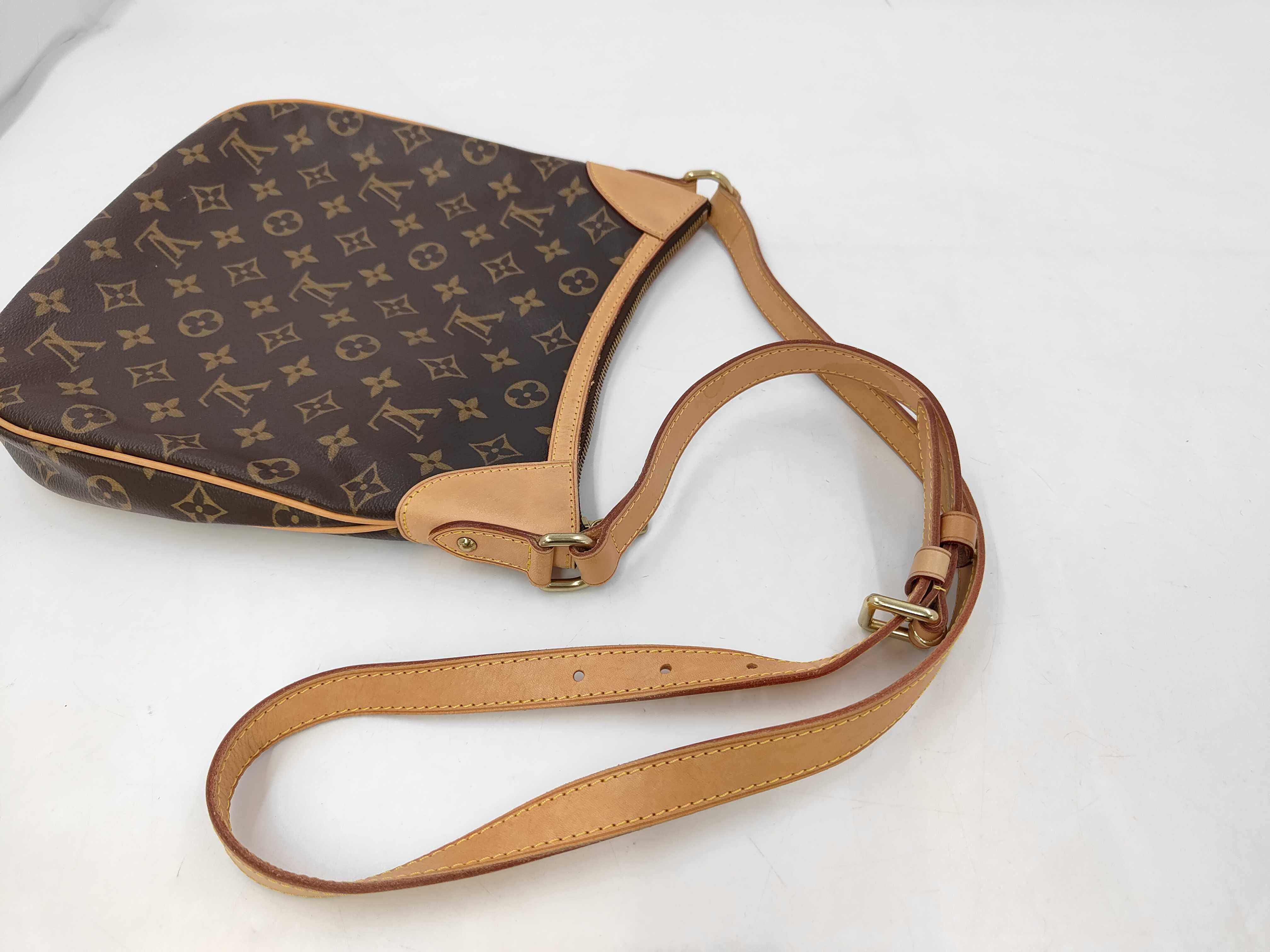 Monogram — view 7