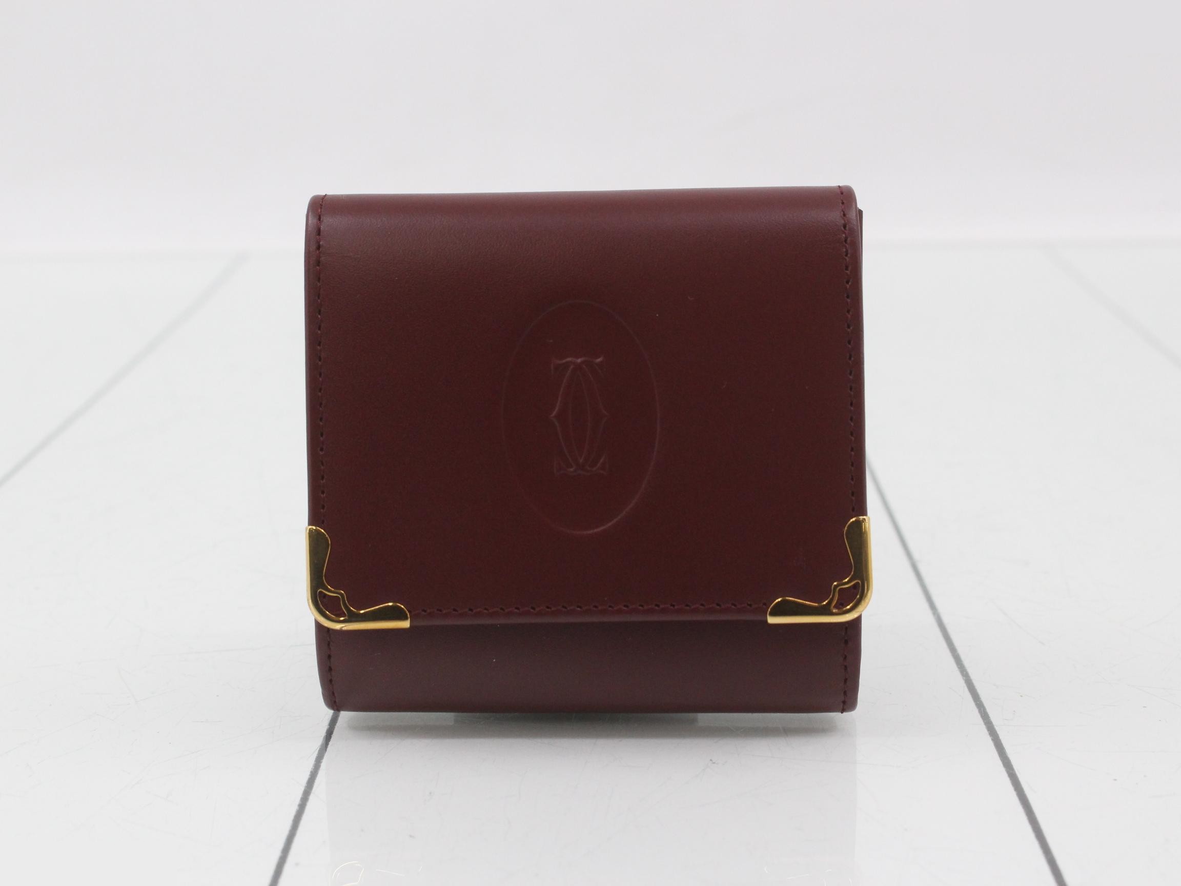 Mustline Leather Snap-Closure Coin Case