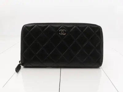 Caviar Skin Long Zip Wallet