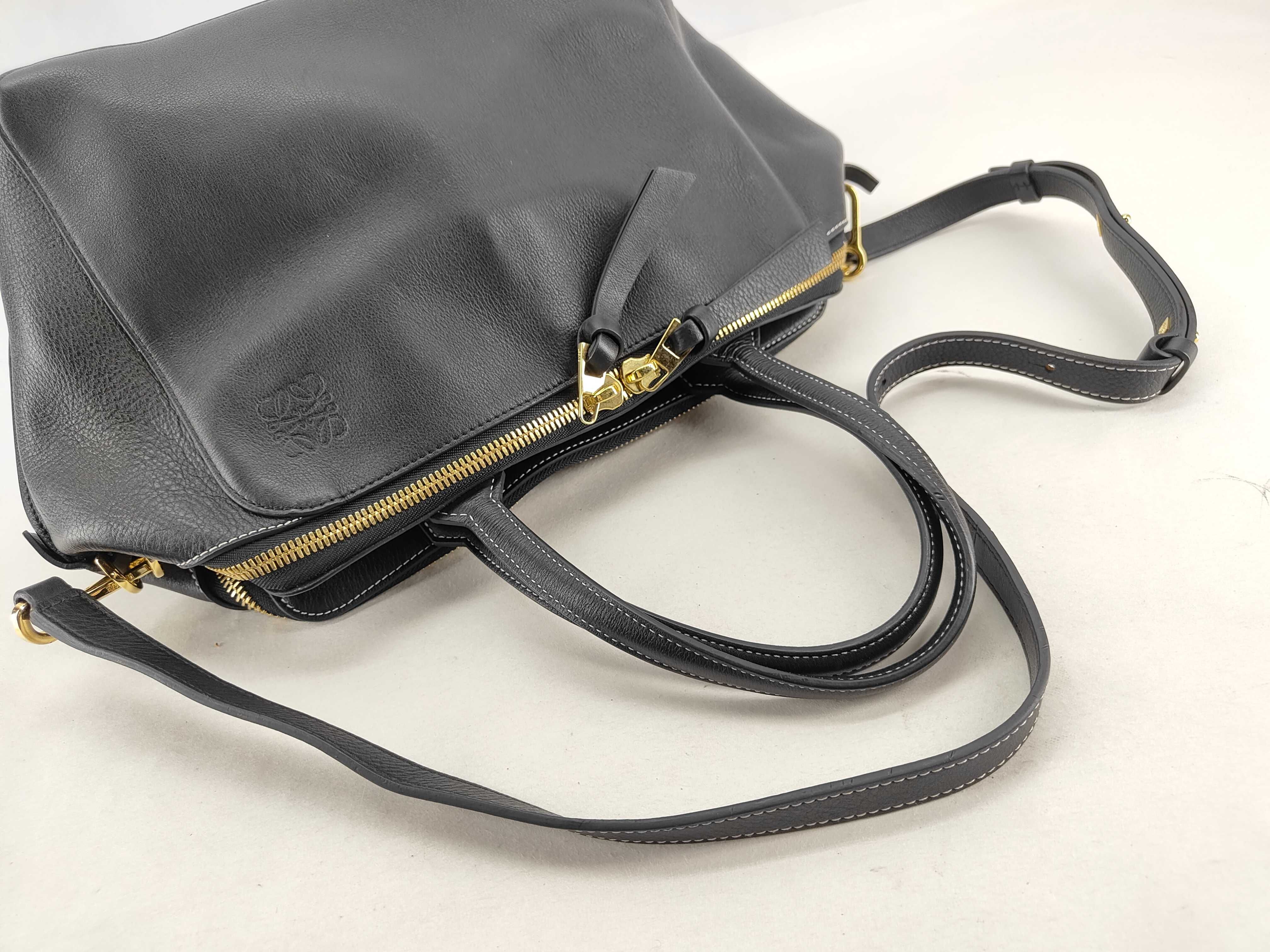 Amazona 28 Leather Handbag, Black Boston Bag — view 4