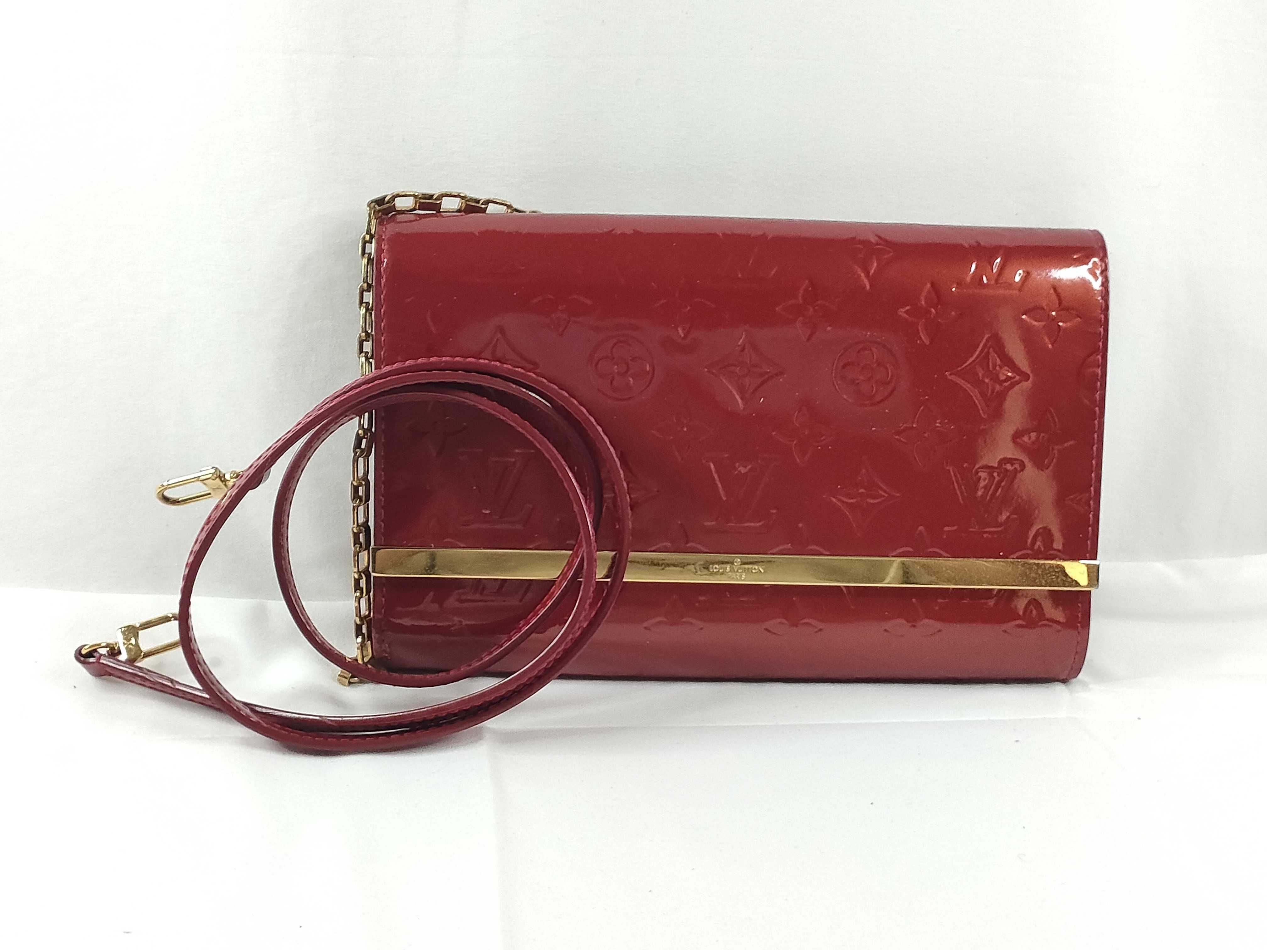 Red Vernis Clutch Ana M90092 Shoulder Bag