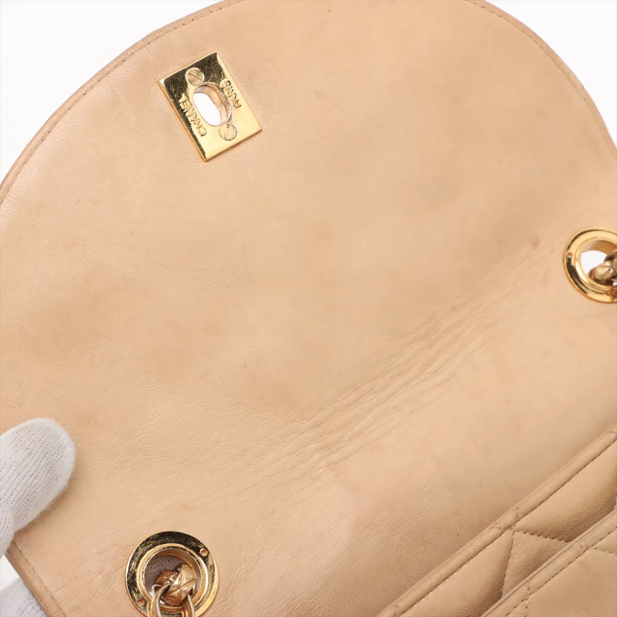 Matelasse Lambskin Single Flap Single Chain Bag Beige Gold Hardware — view 13
