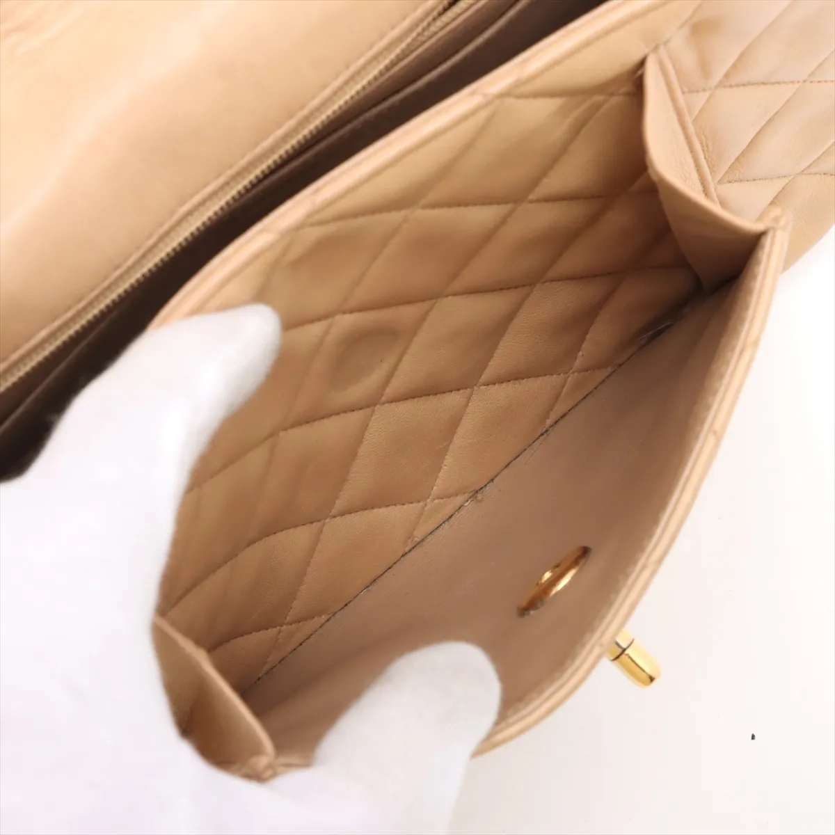 Matelasse Lambskin Single Flap Single Chain Bag Beige Gold Hardware — view 7