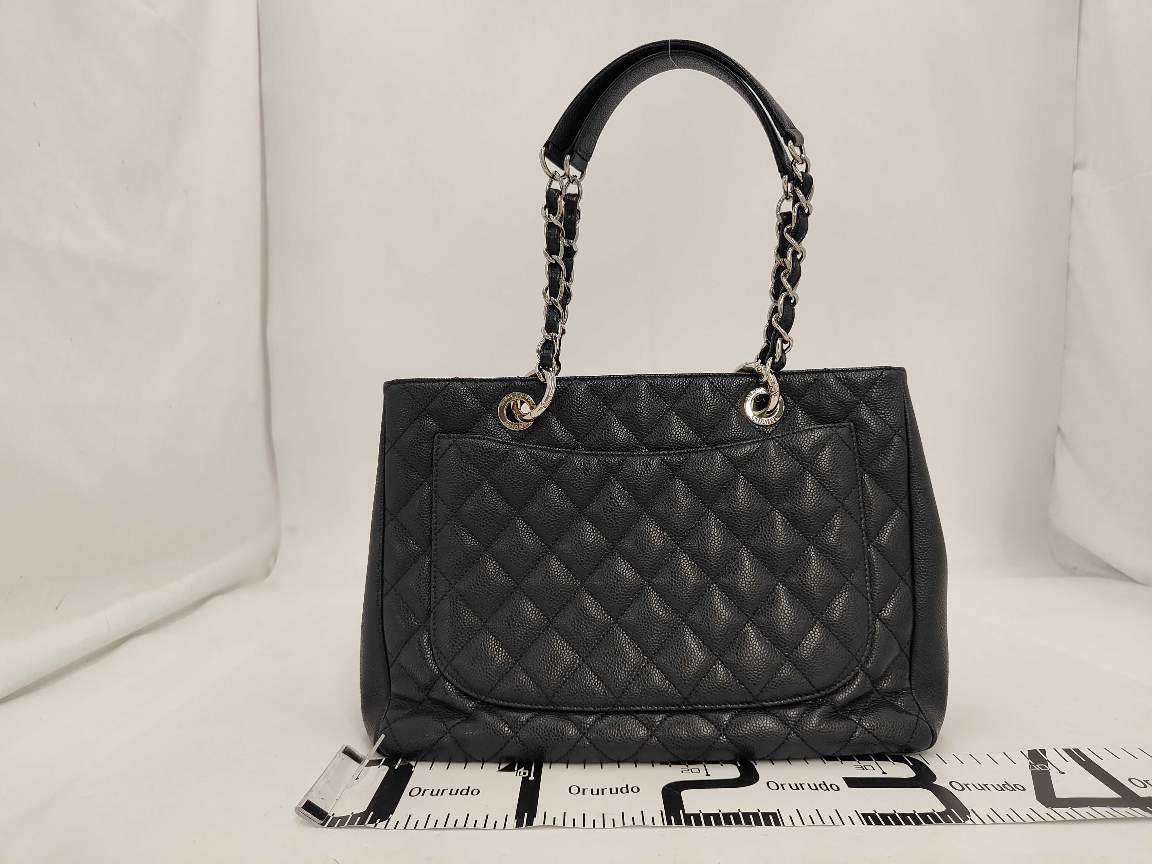 GST Tote Bag, Caviar Leather Shoulder Bag — view 2