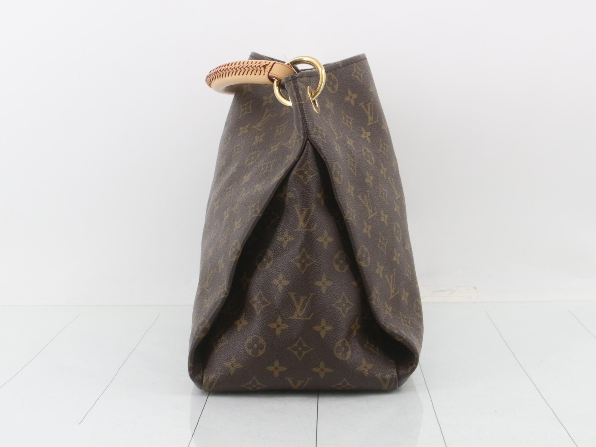 Monogram Artsy MM Shoulder Bag — view 4
