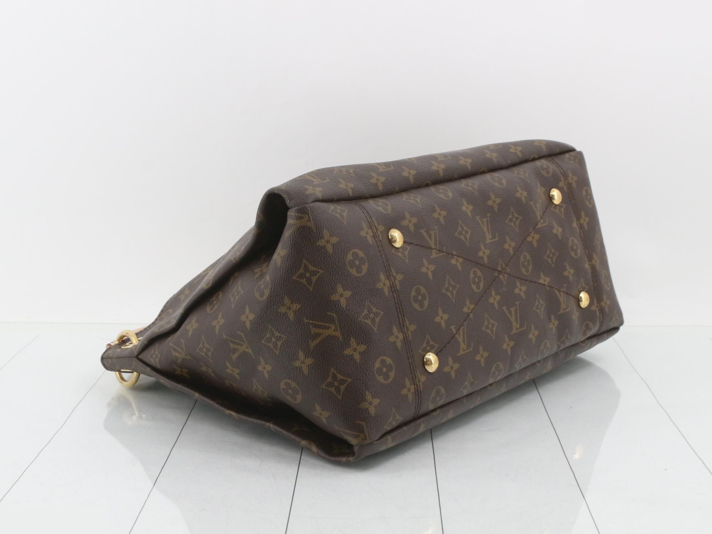 Monogram Artsy MM Shoulder Bag — view 5