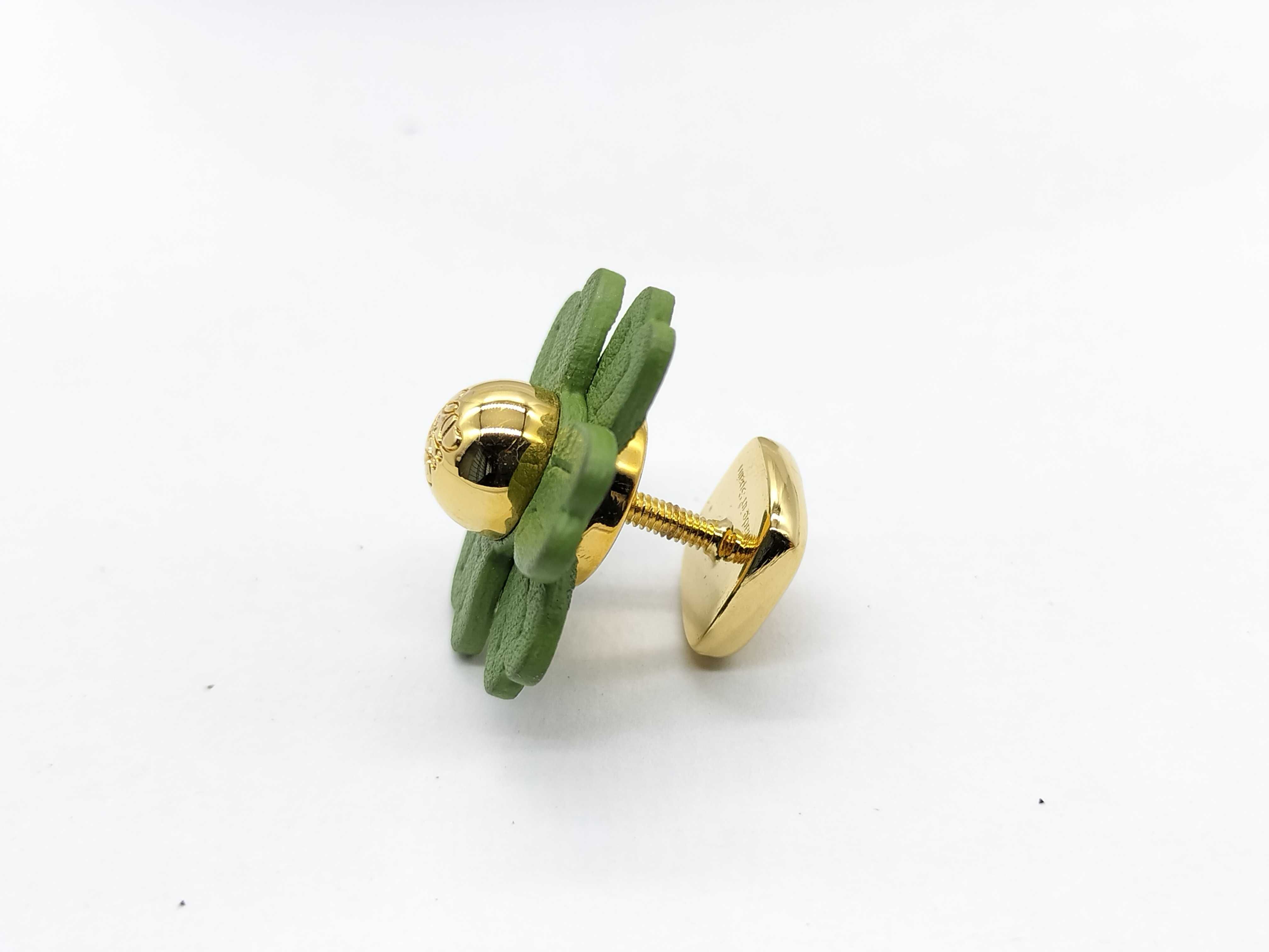 Flower Brooch — view 2