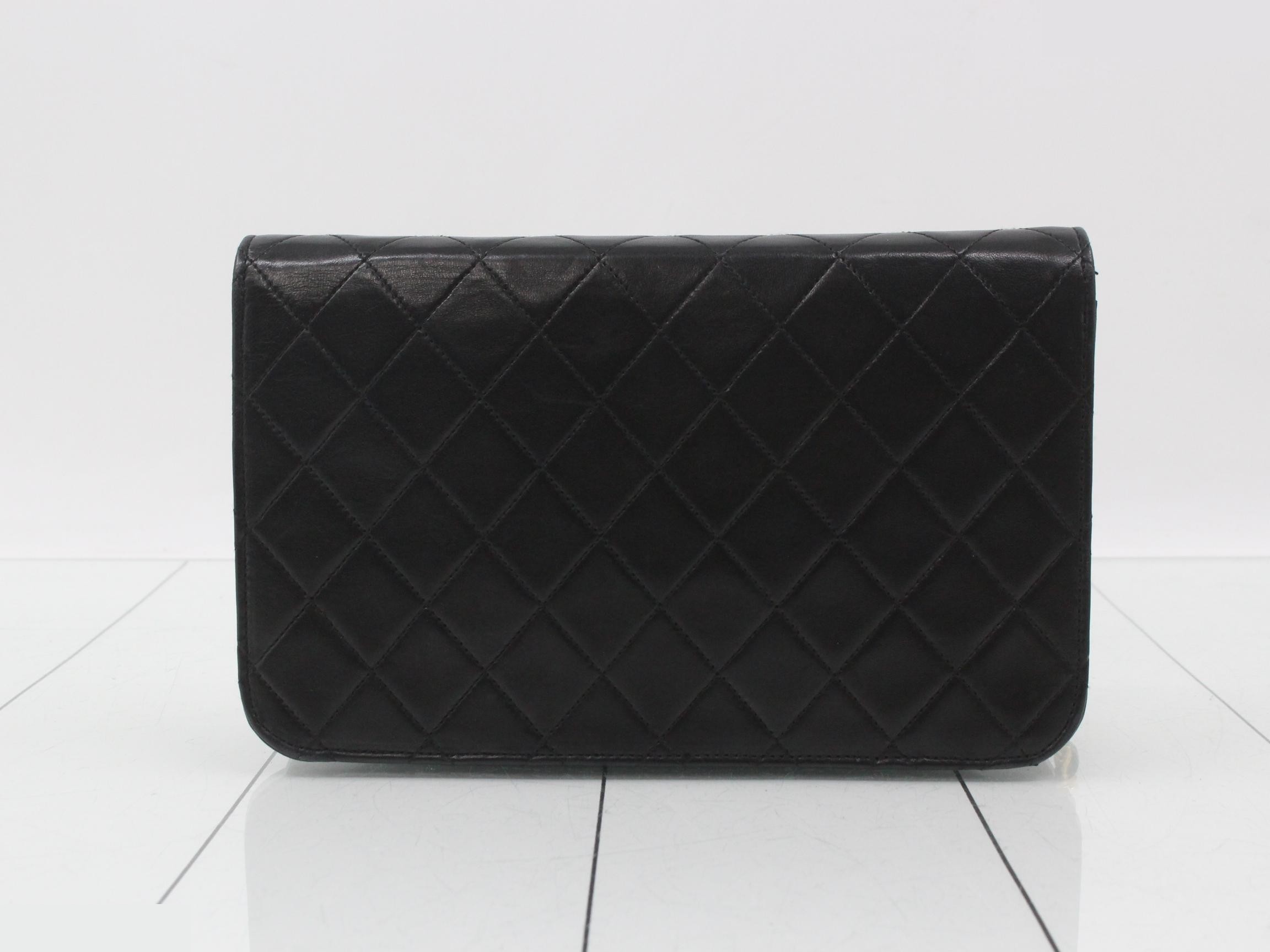 Matelassé (bag) - Shoulder bag — view 2