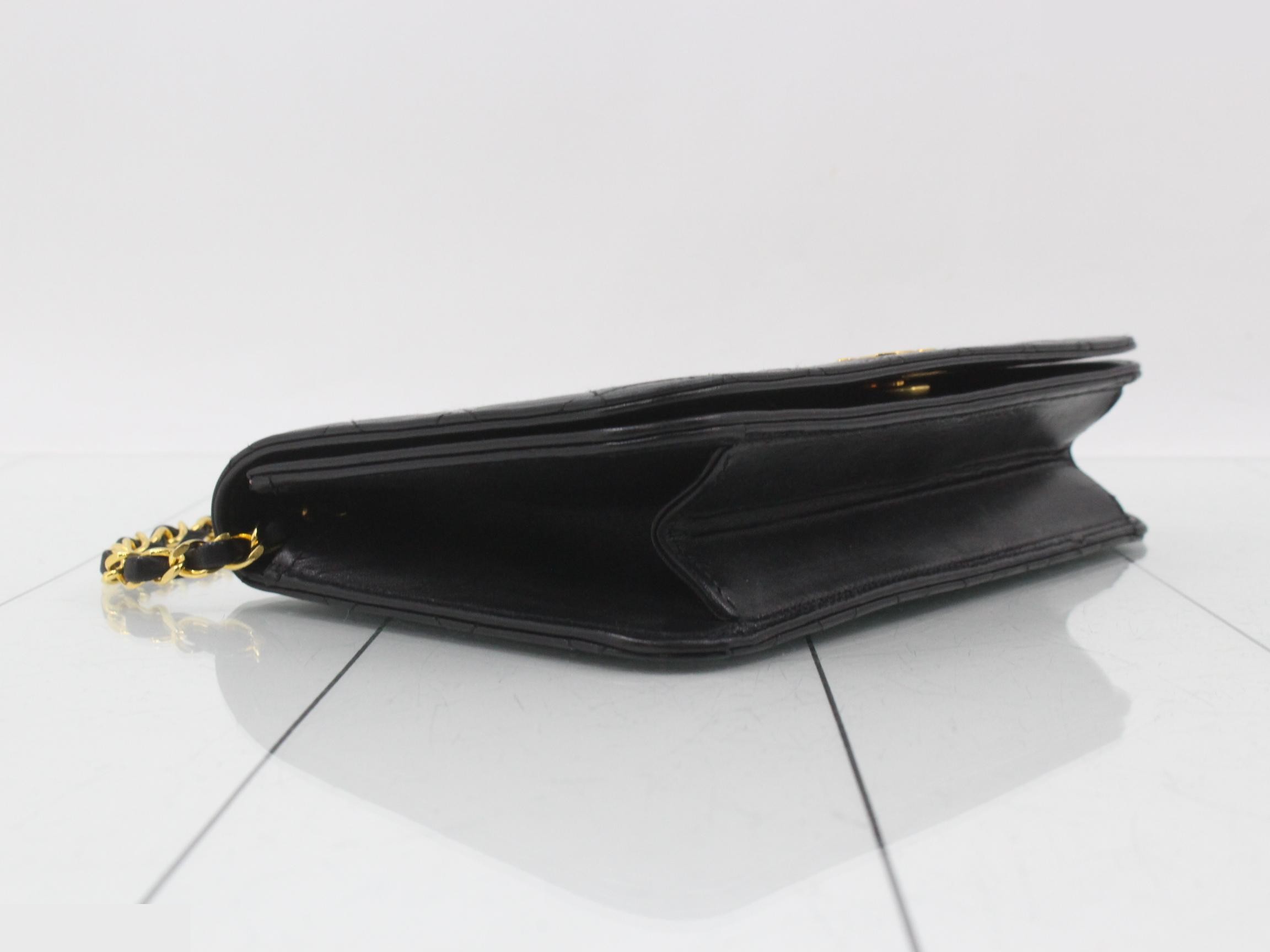 Matelassé (bag) - Shoulder bag — view 5