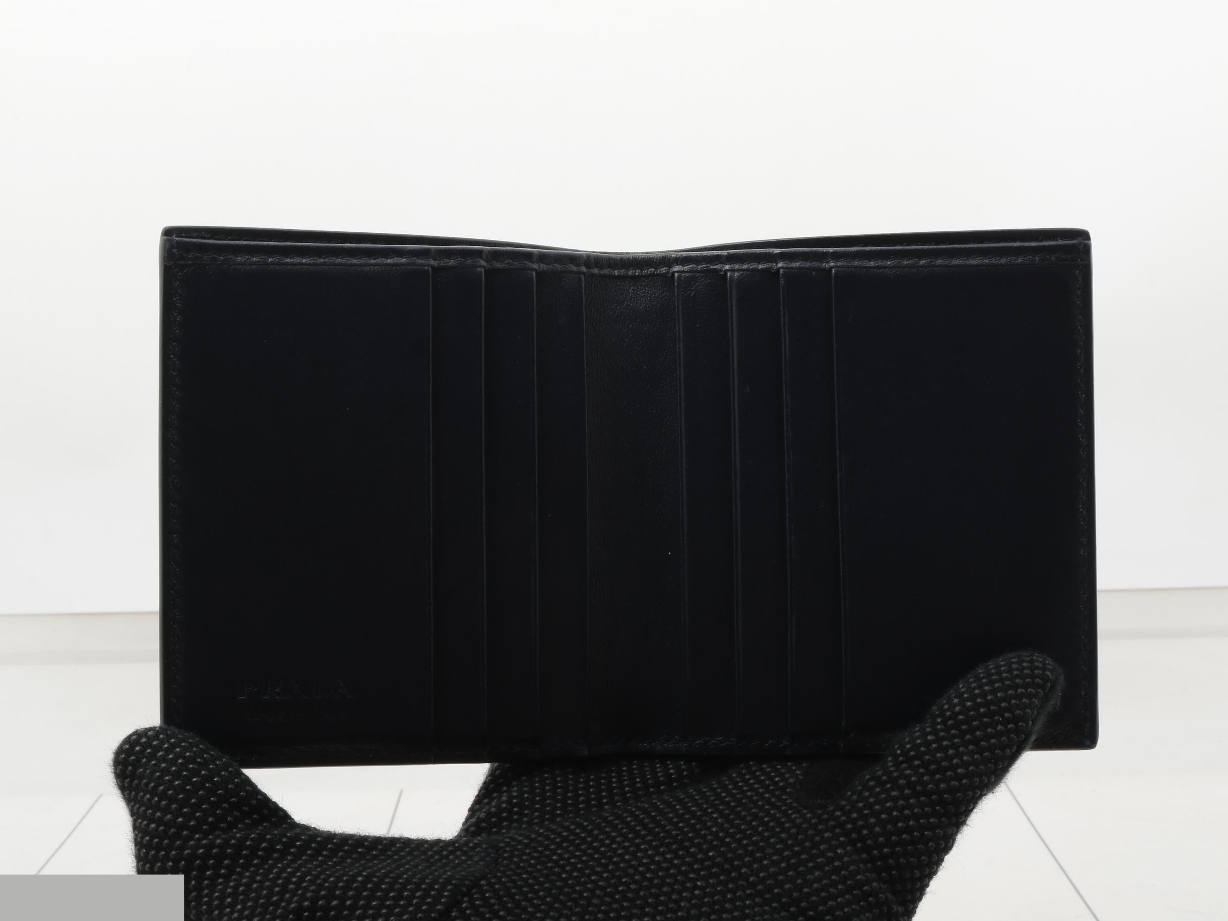 wallet — view 4
