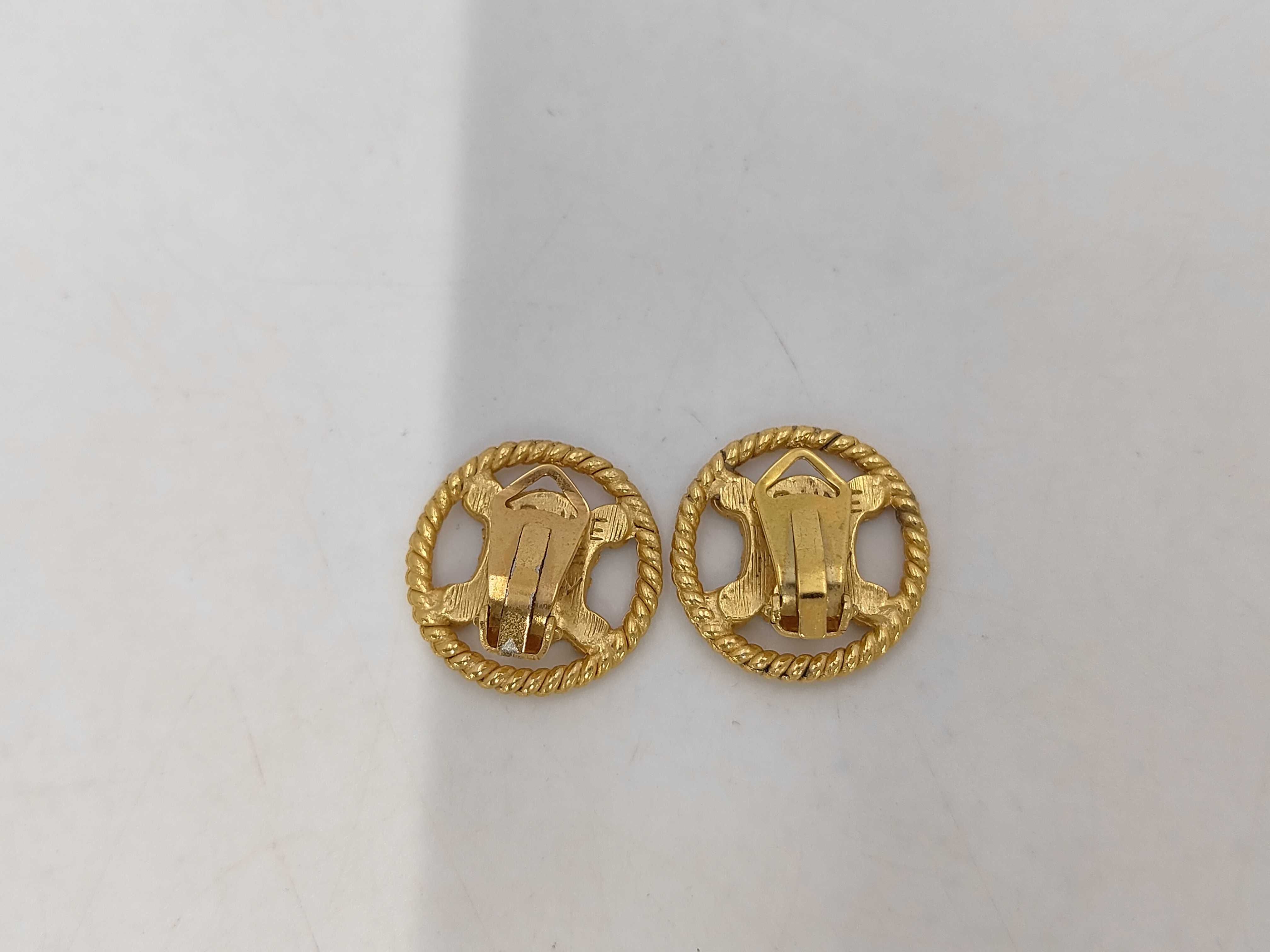 Circle Triomphe Stone Gold Yg Earrings — view 2