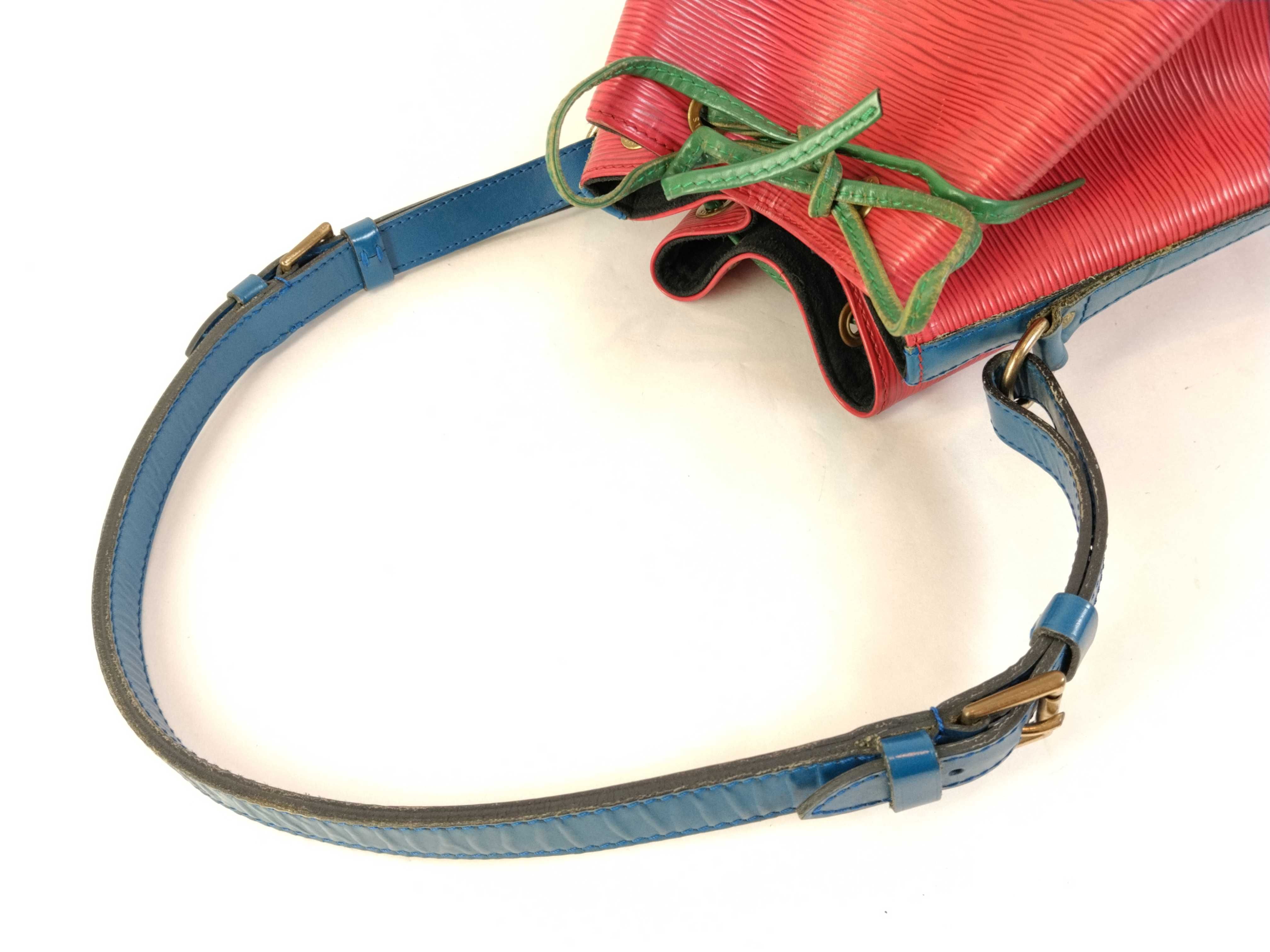Epi Louis Vuitton LV Epi Noe Tricolor Shoulder Bag — view 3