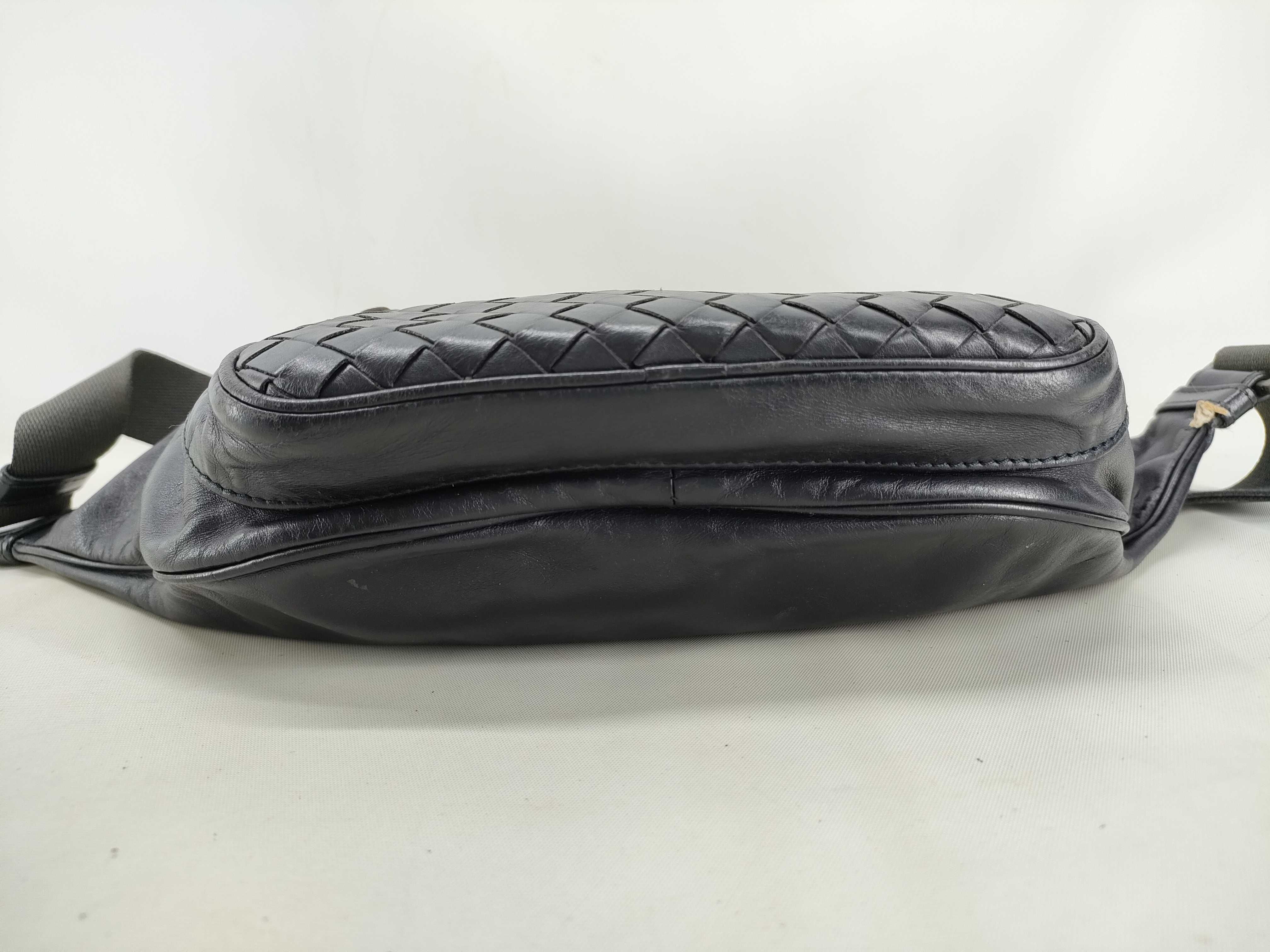 Intrecciato Bottega Veneta Intrecciato Body Bag Leather Waist Bag — view 3