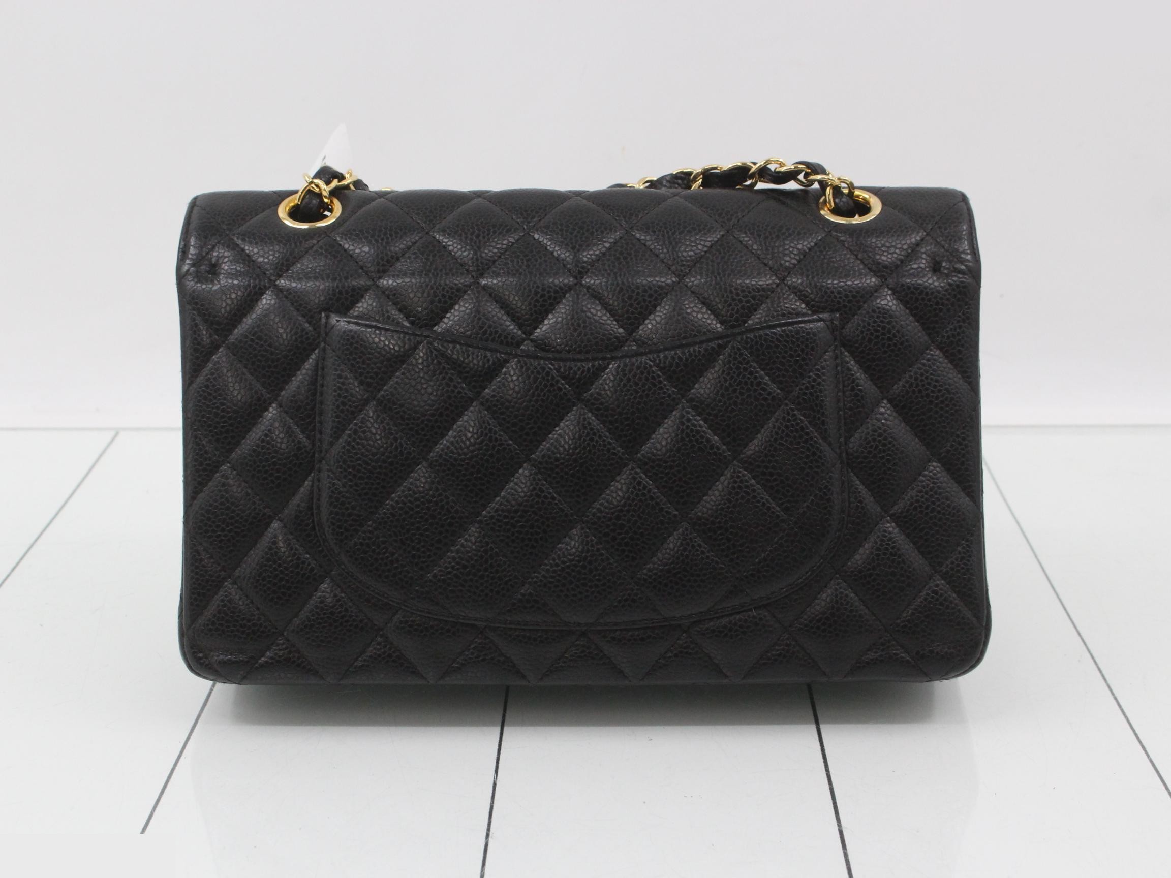 Matelassé 25 Caviar Skin Turnlock Double Flap Double Chain Shoulder Bag — view 2