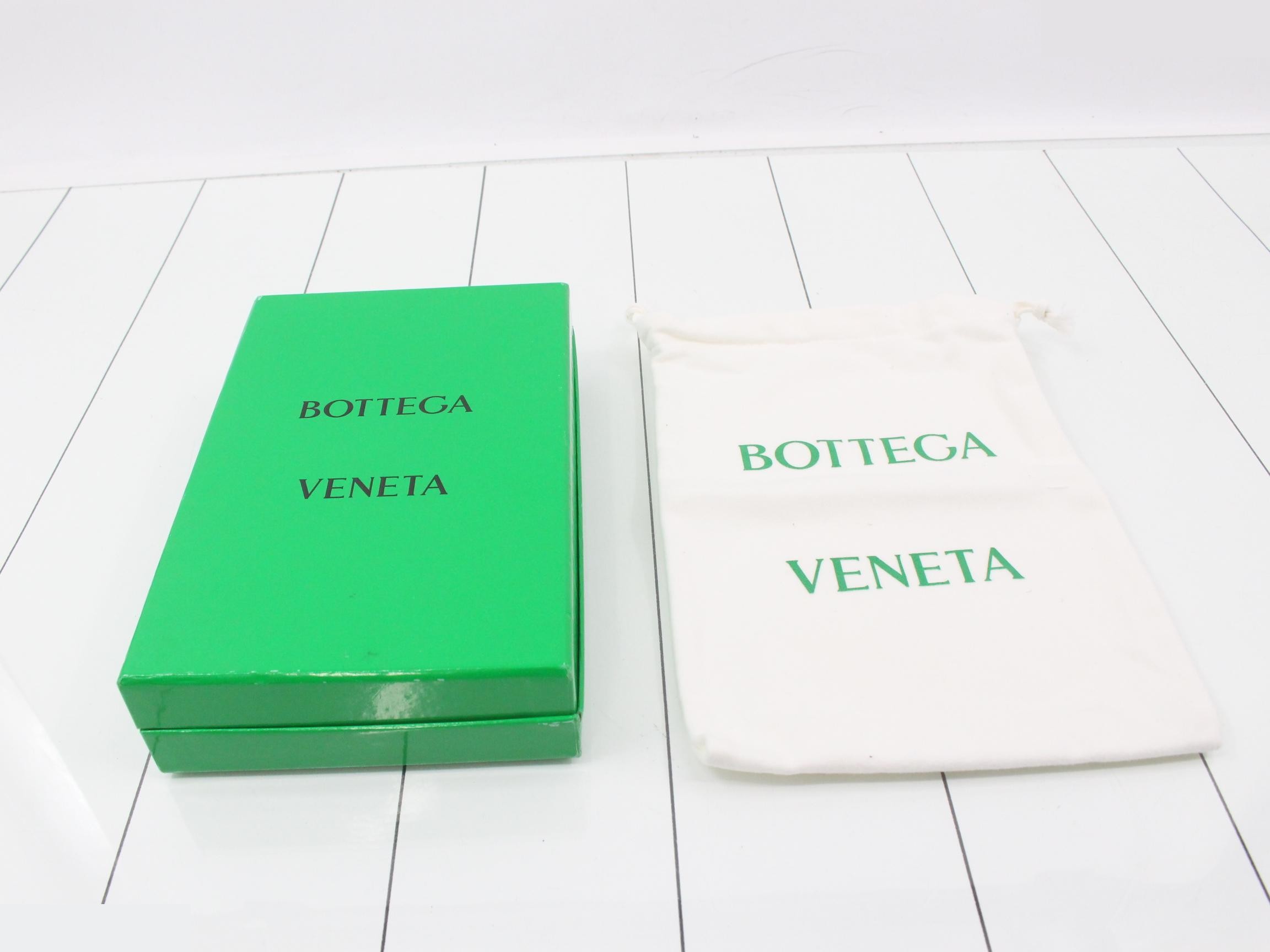 Intrecciato (bags) and wallets — view 5
