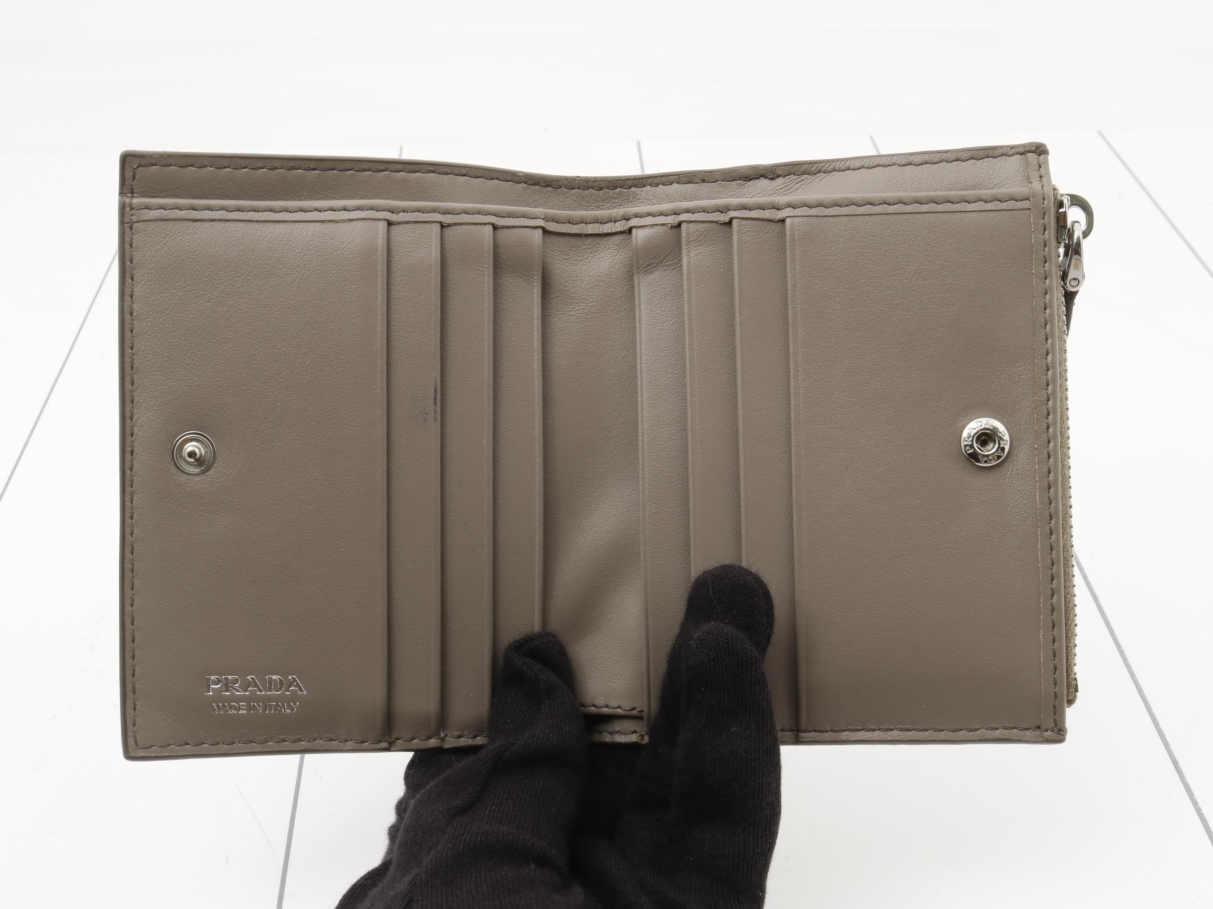 1ML050 Vitello Daino Greige Bi-fold Wallet — view 4