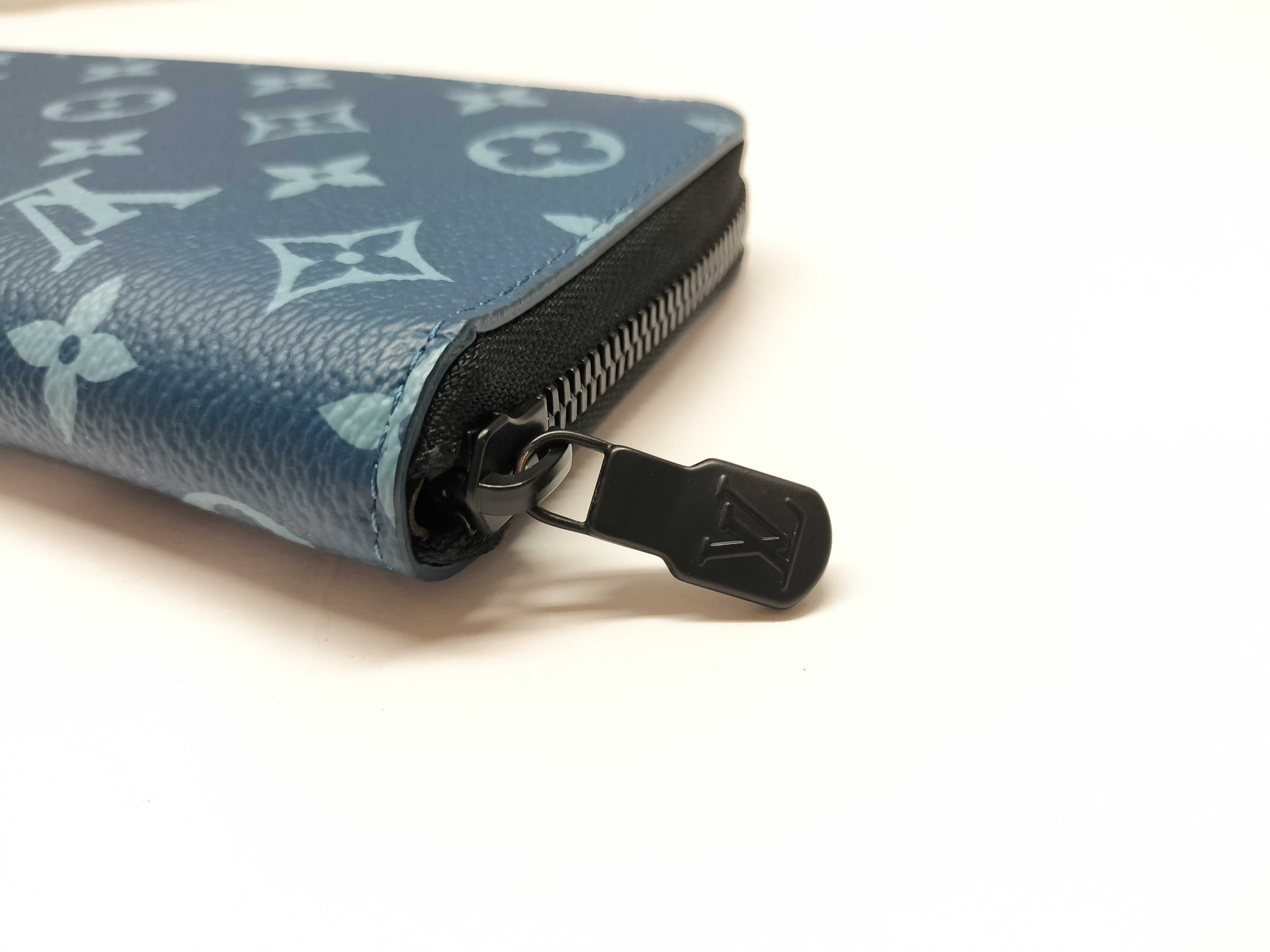 Monogram Vertical M82799 Wallet — view 3