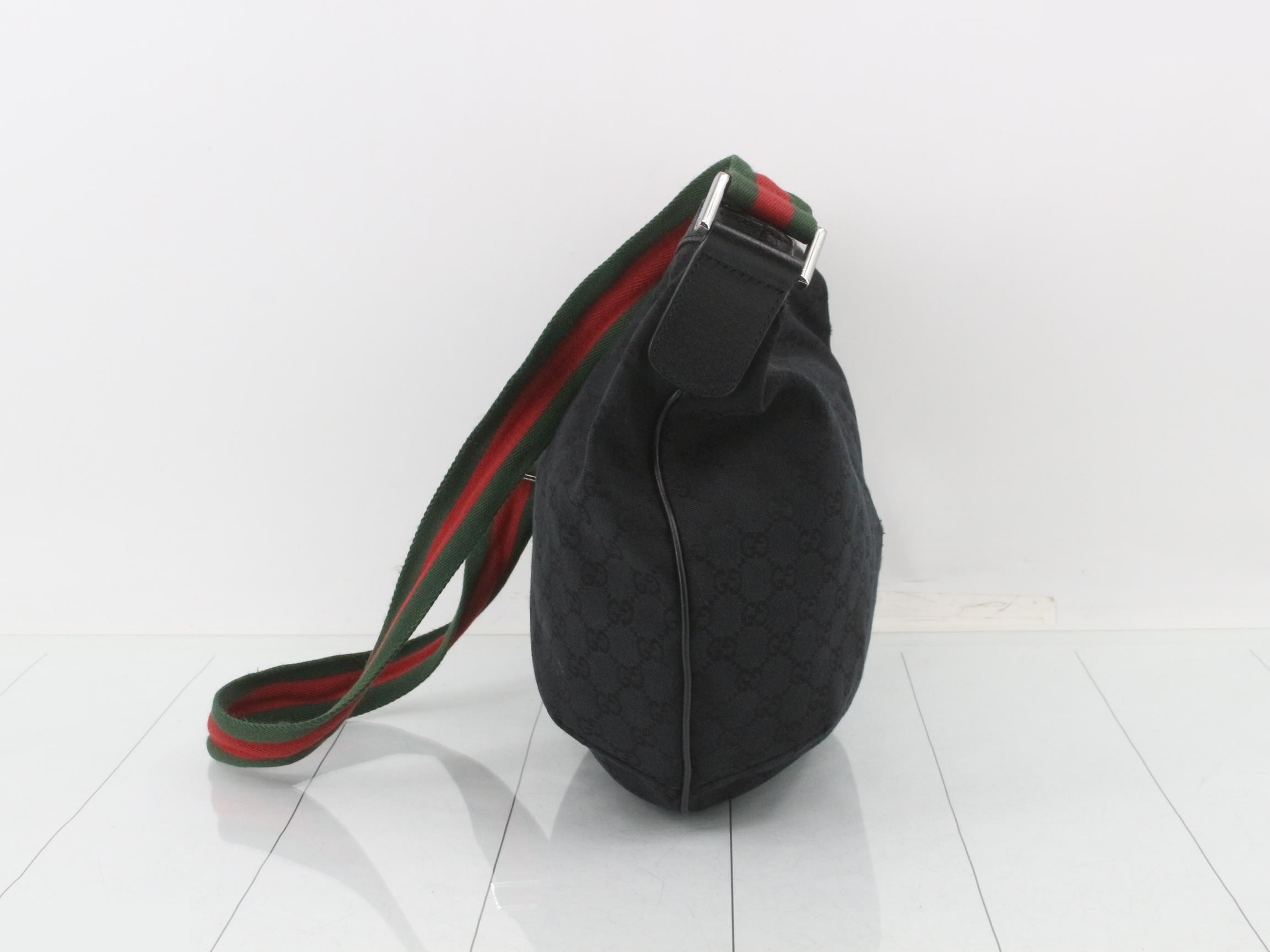 shoulder bag — view 3
