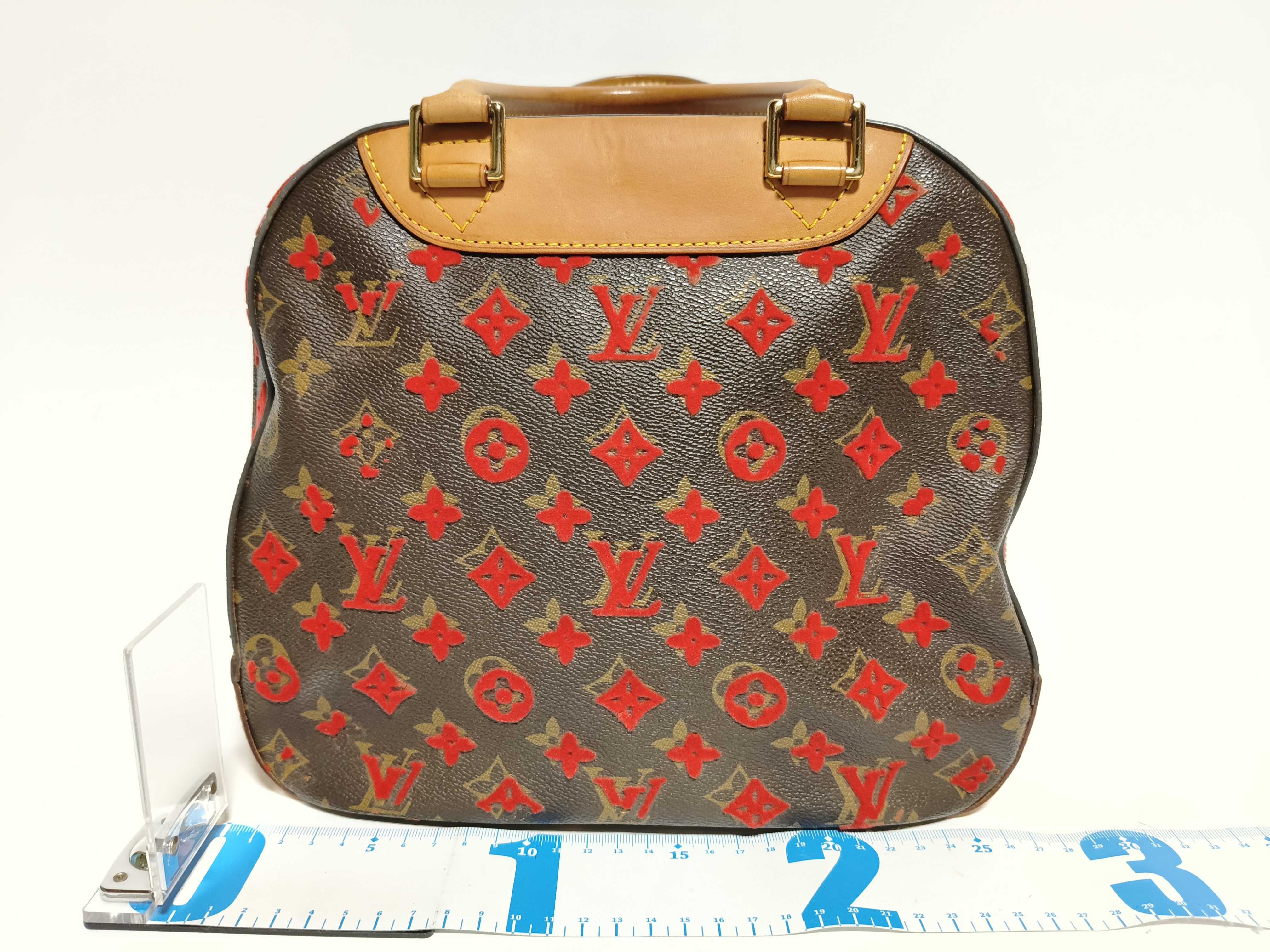 LV Monogram Tuftage 3D Deauville Cube Handbag — view 2