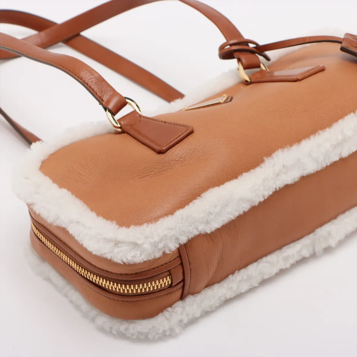 leather x shearling shoulder bag brown 1BB124 — view 4