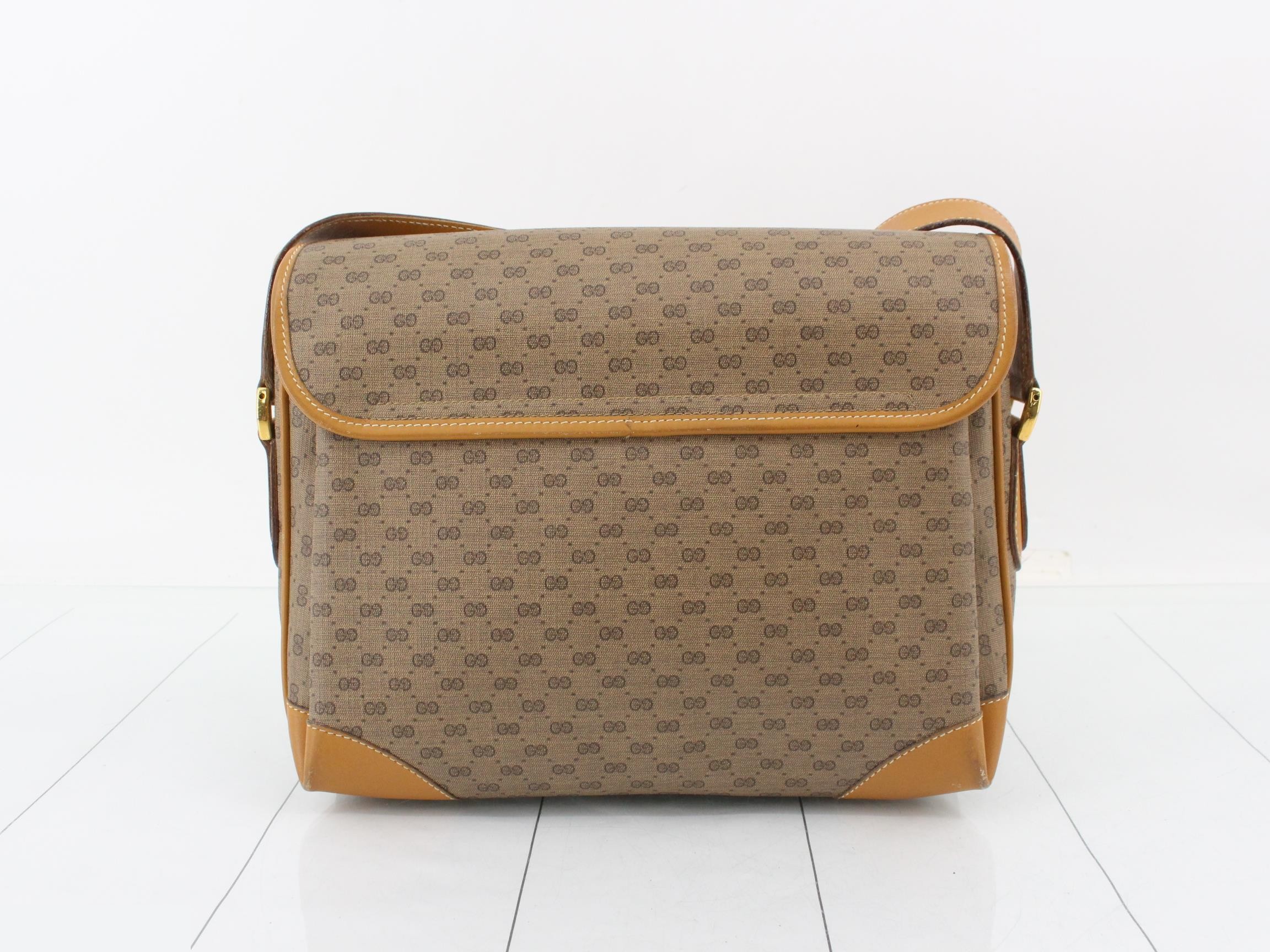 Old Gucci shoulder bag — view 2