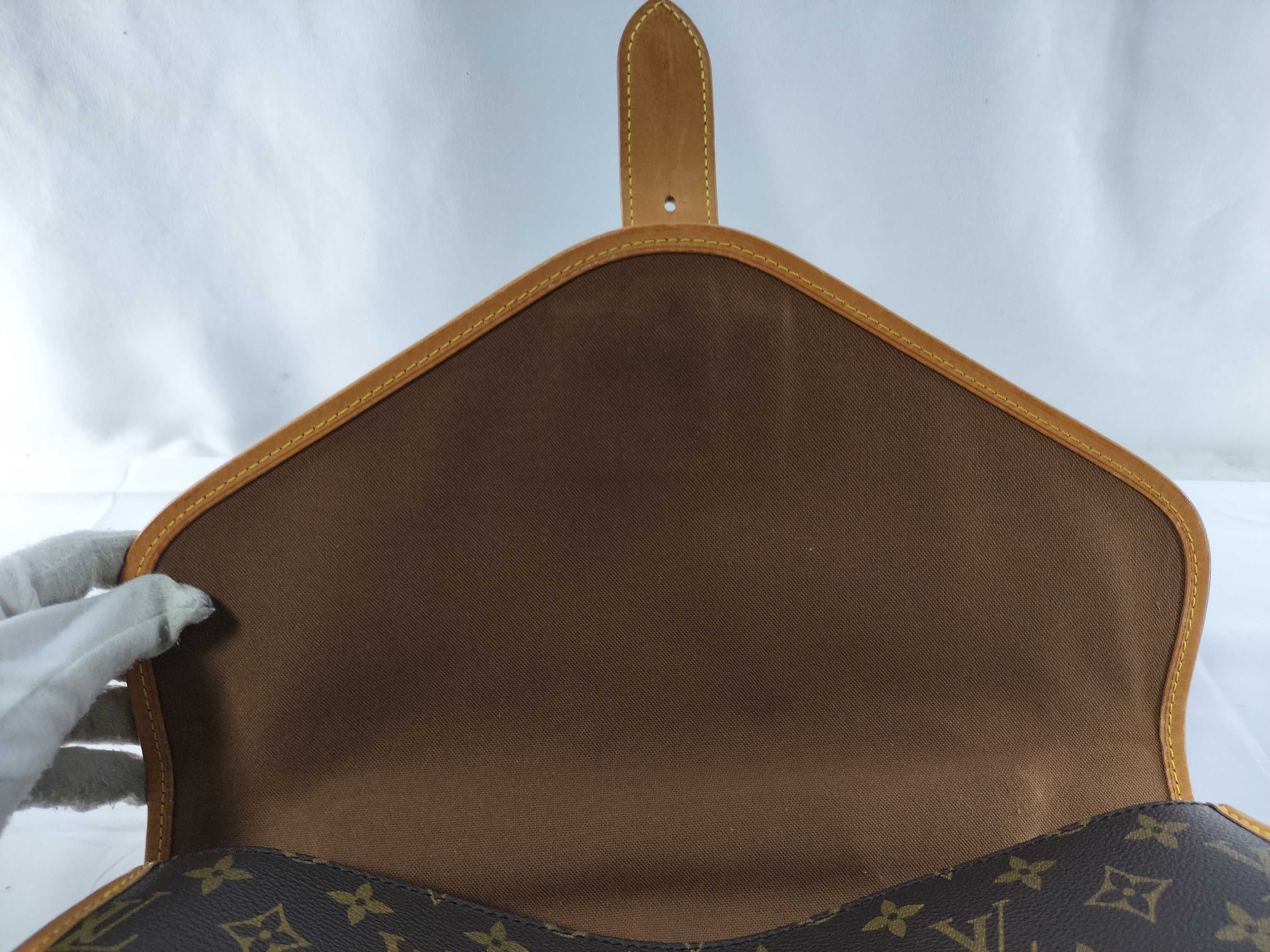 Monogram M51121 Beverly Handbag with Stamp — view 8