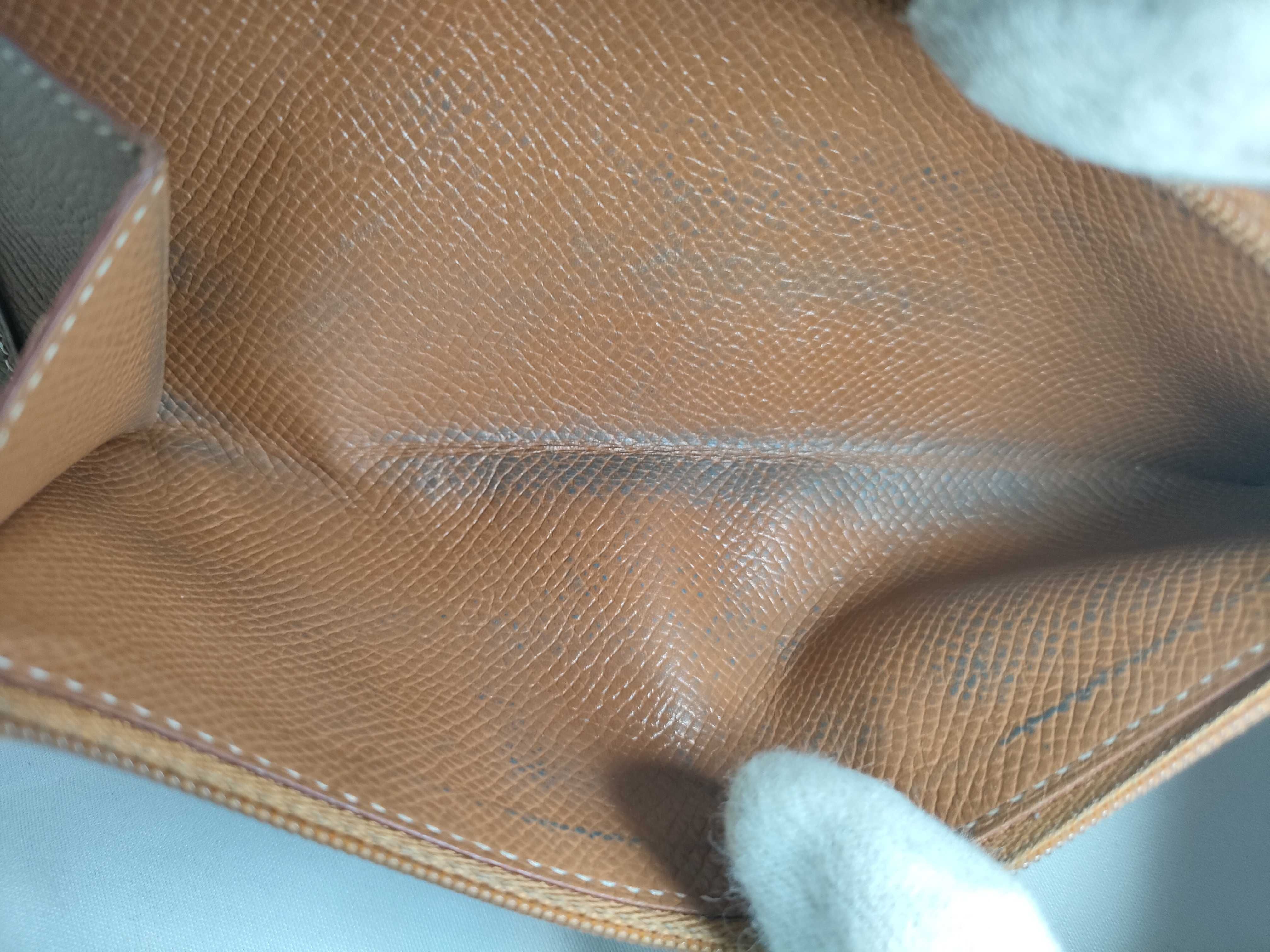 Bearn Soufflé Leather Wallet — view 12