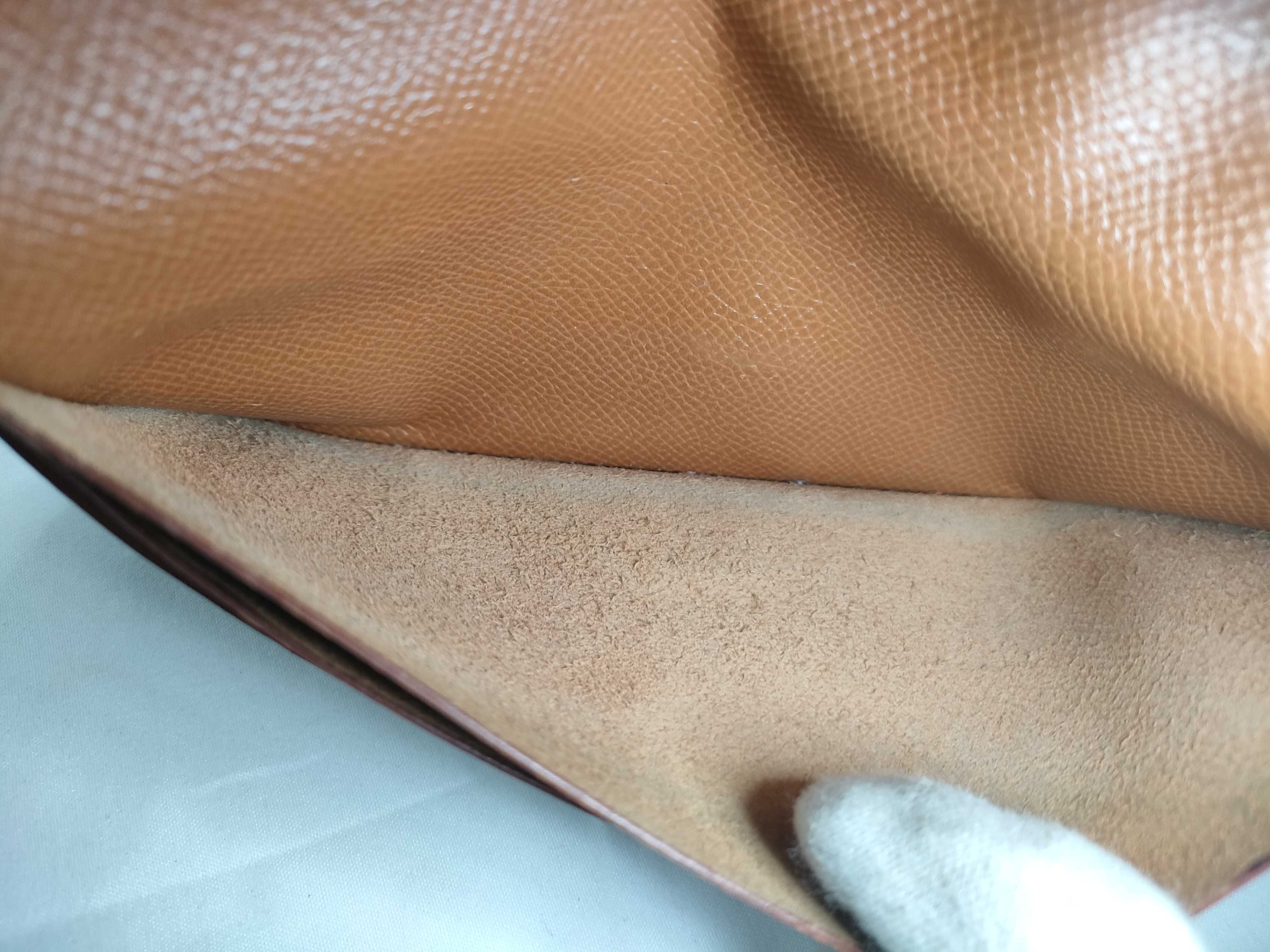 Bearn Soufflé Leather Wallet — view 13