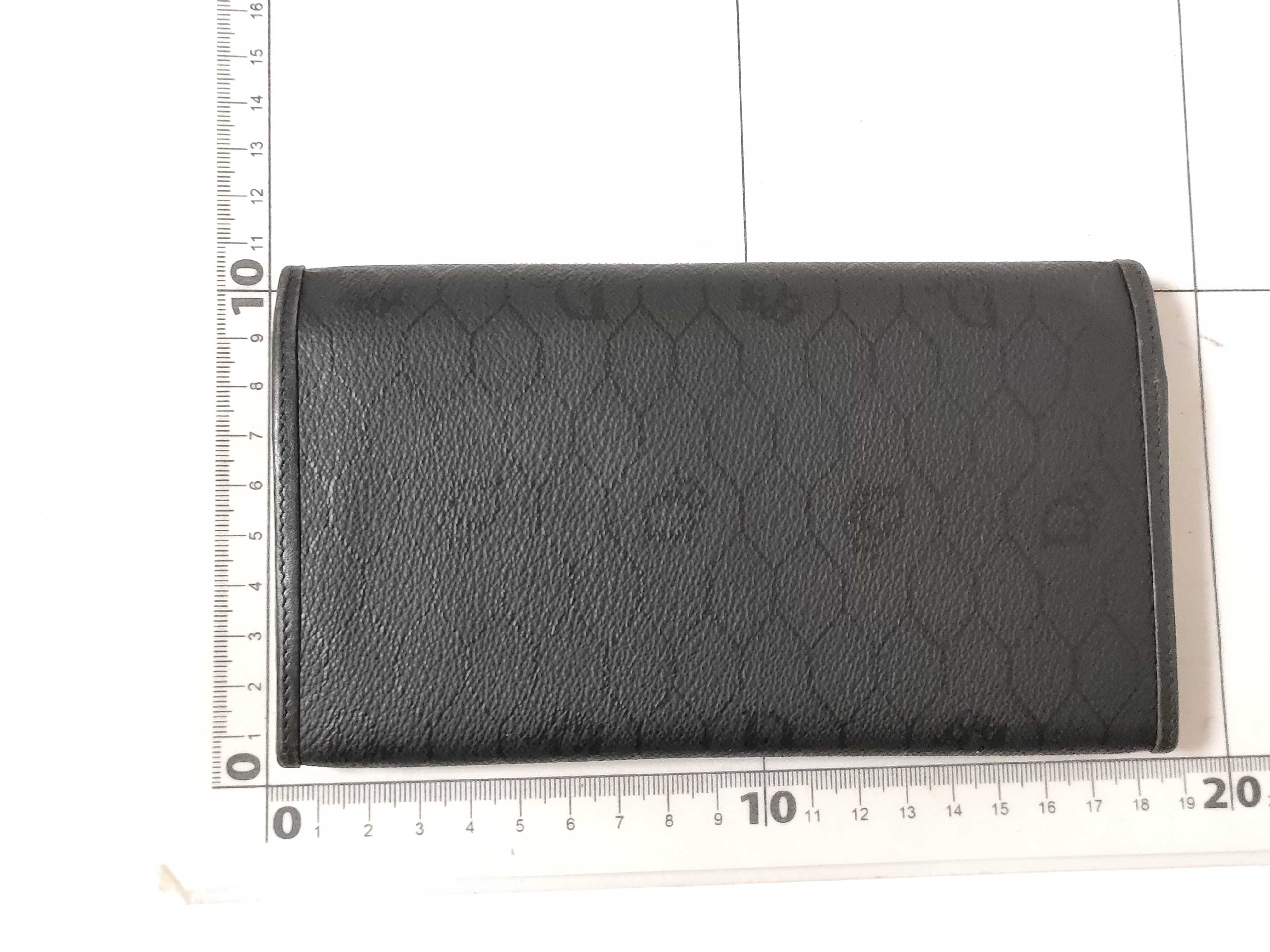 wallet — view 2