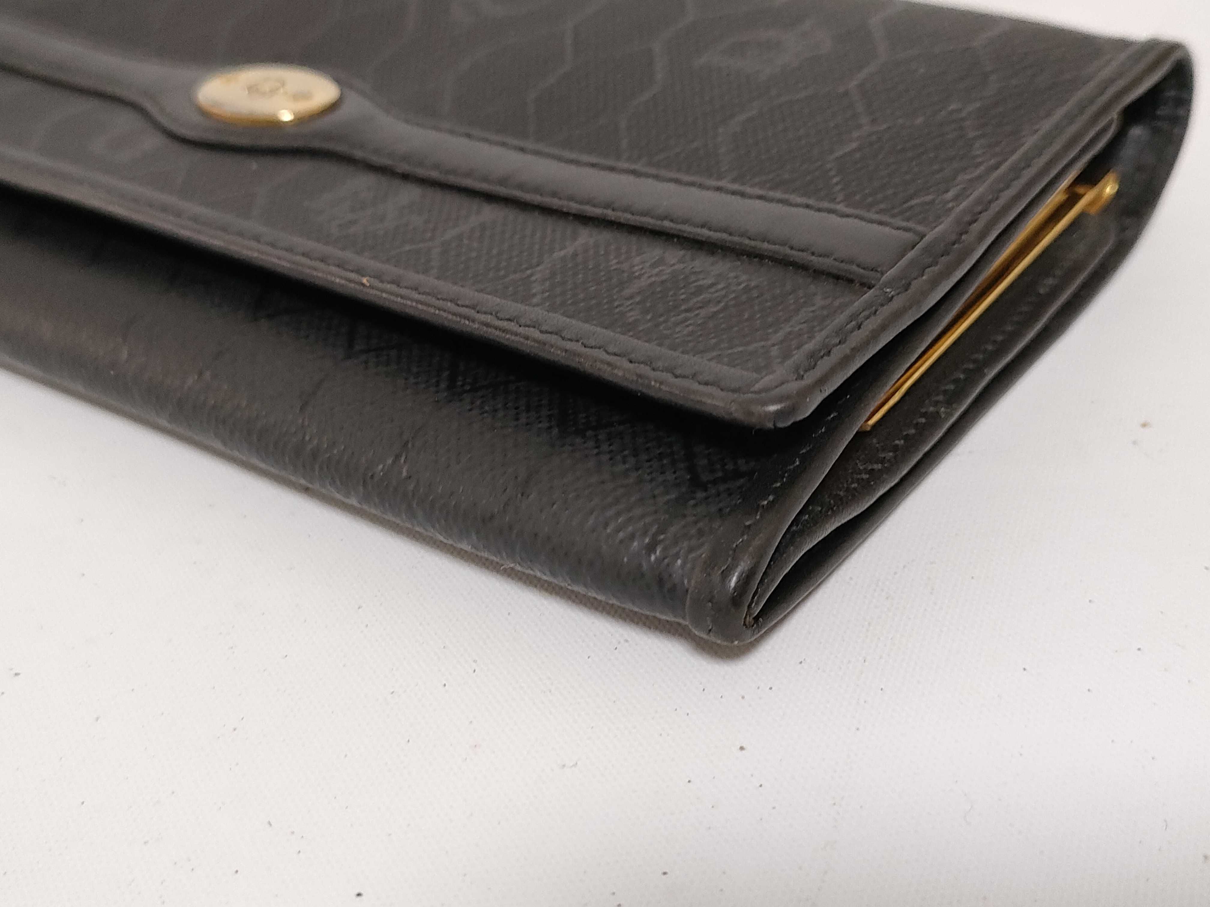 wallet — view 4