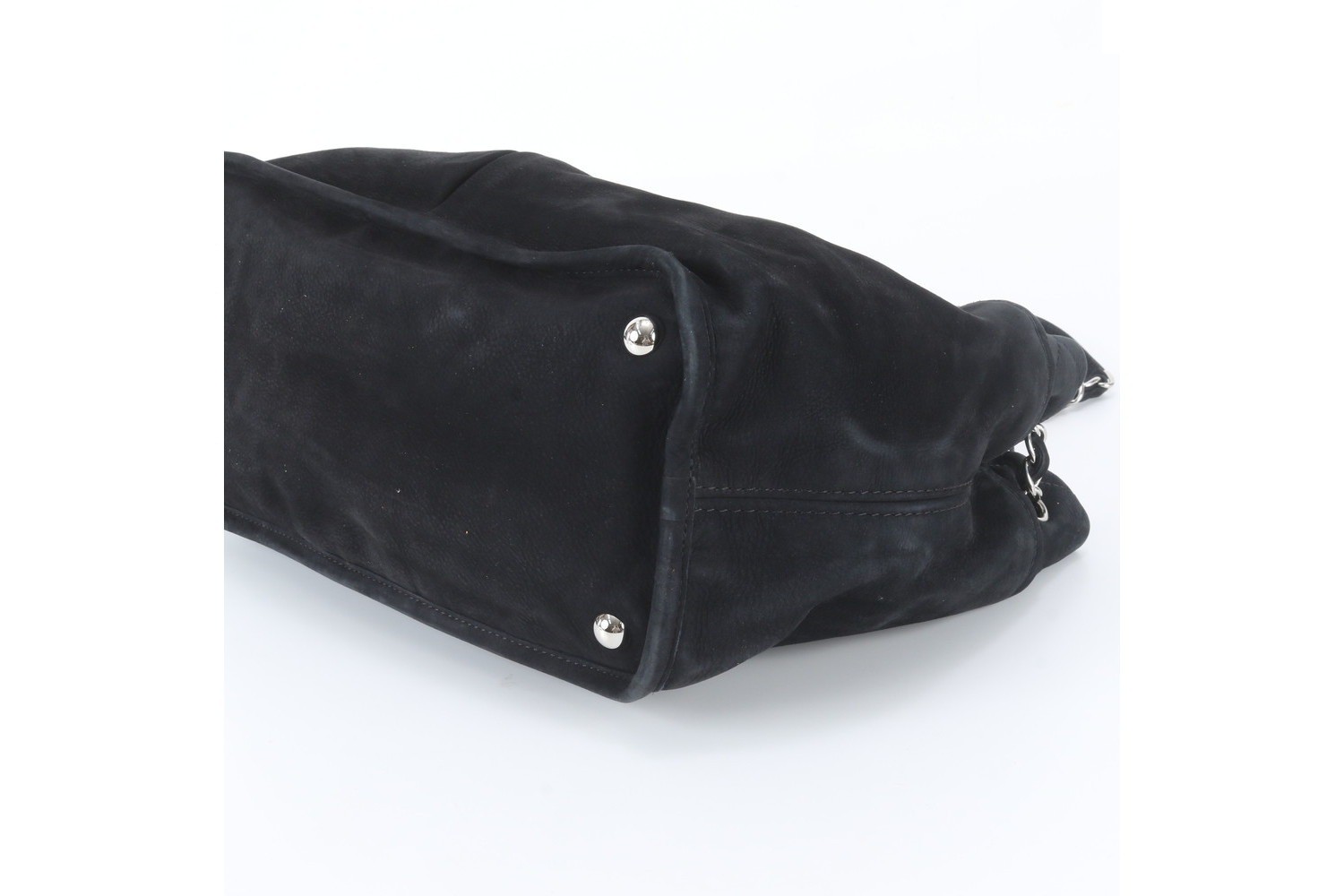 Guarantee/Serial Seal Included Matelassé Leather Chain Shoulder Bag — view 4