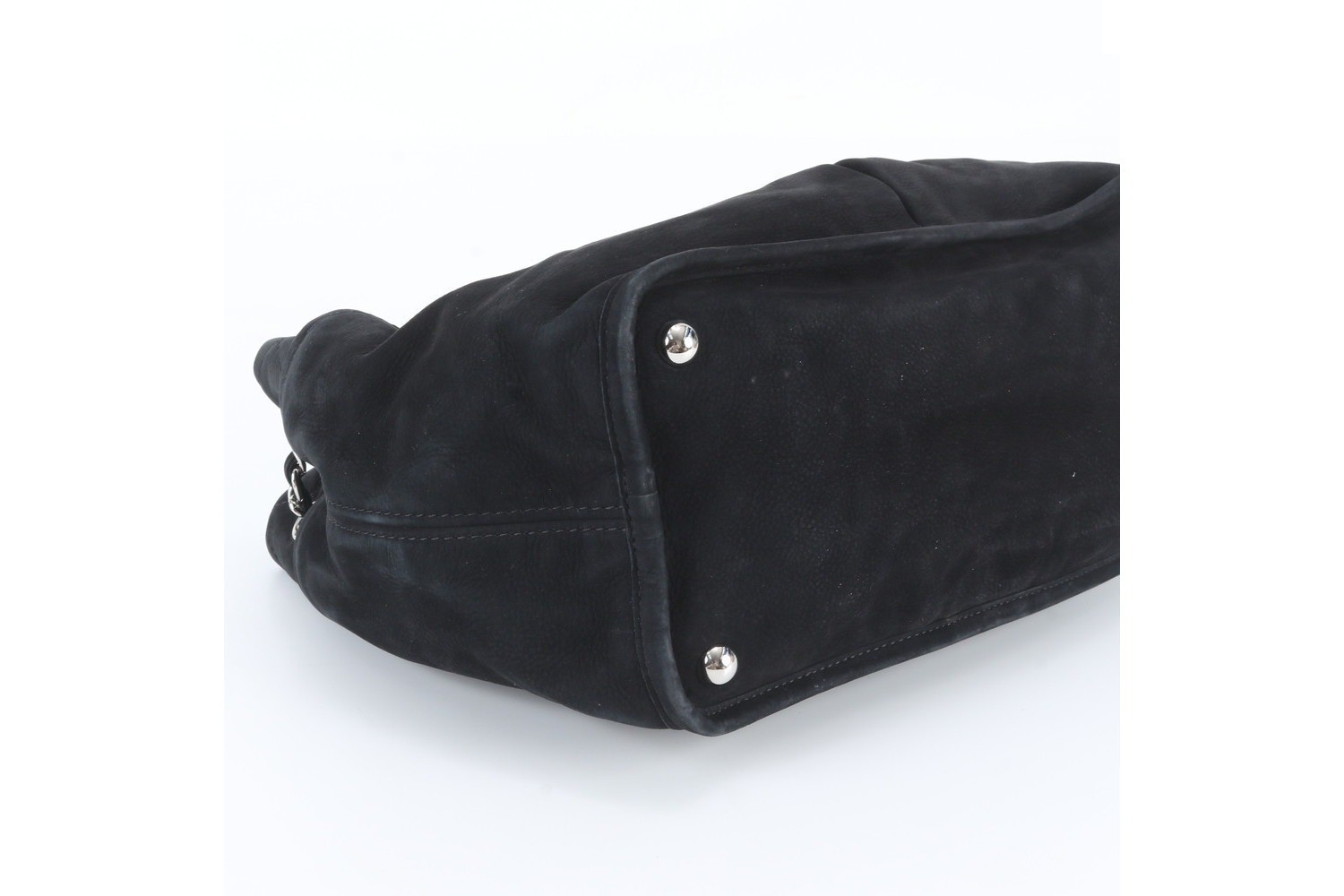 Guarantee/Serial Seal Included Matelassé Leather Chain Shoulder Bag — view 5