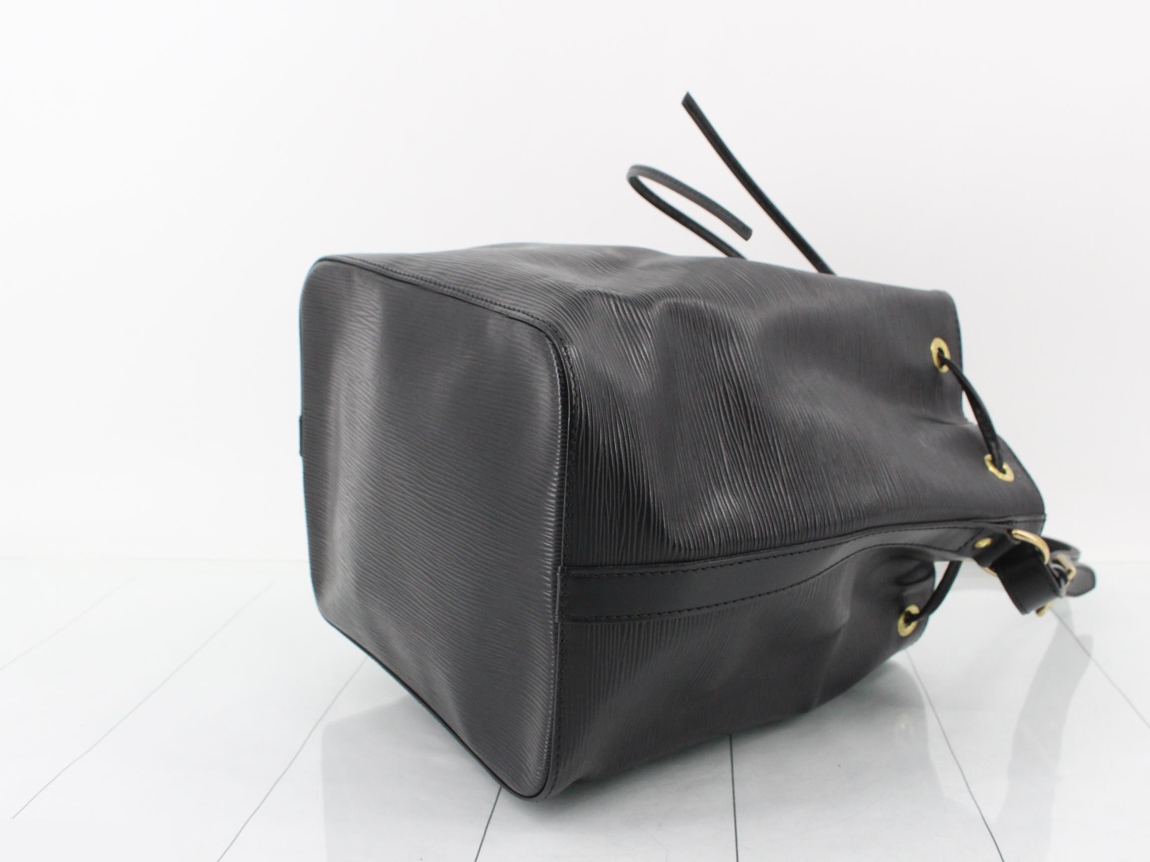 Epi Noe Shoulder Bag — view 6